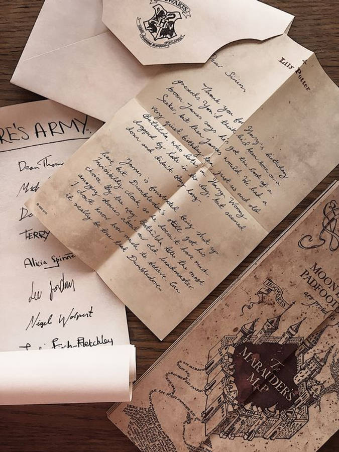 Handgeskrewe Estetiese HP Briewe Muurpapier