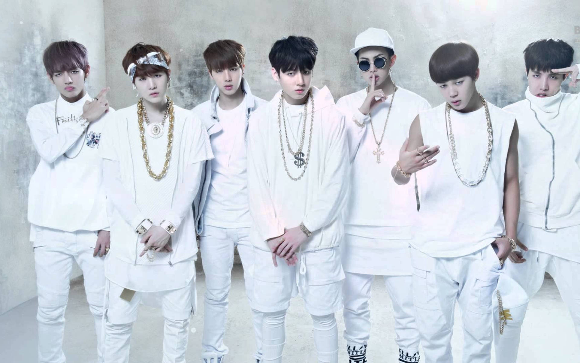 Heelwit BTS Groepfoto Muurpapier