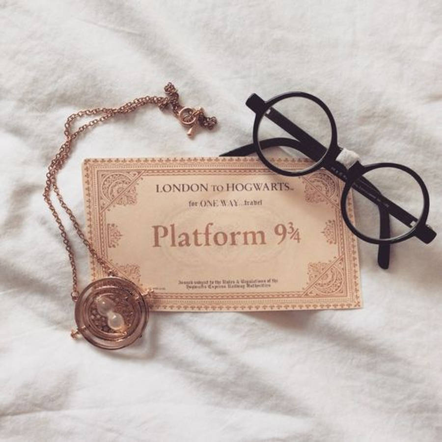 HP Hogwarts-Expresskaartjie Estetiese Muurpapier