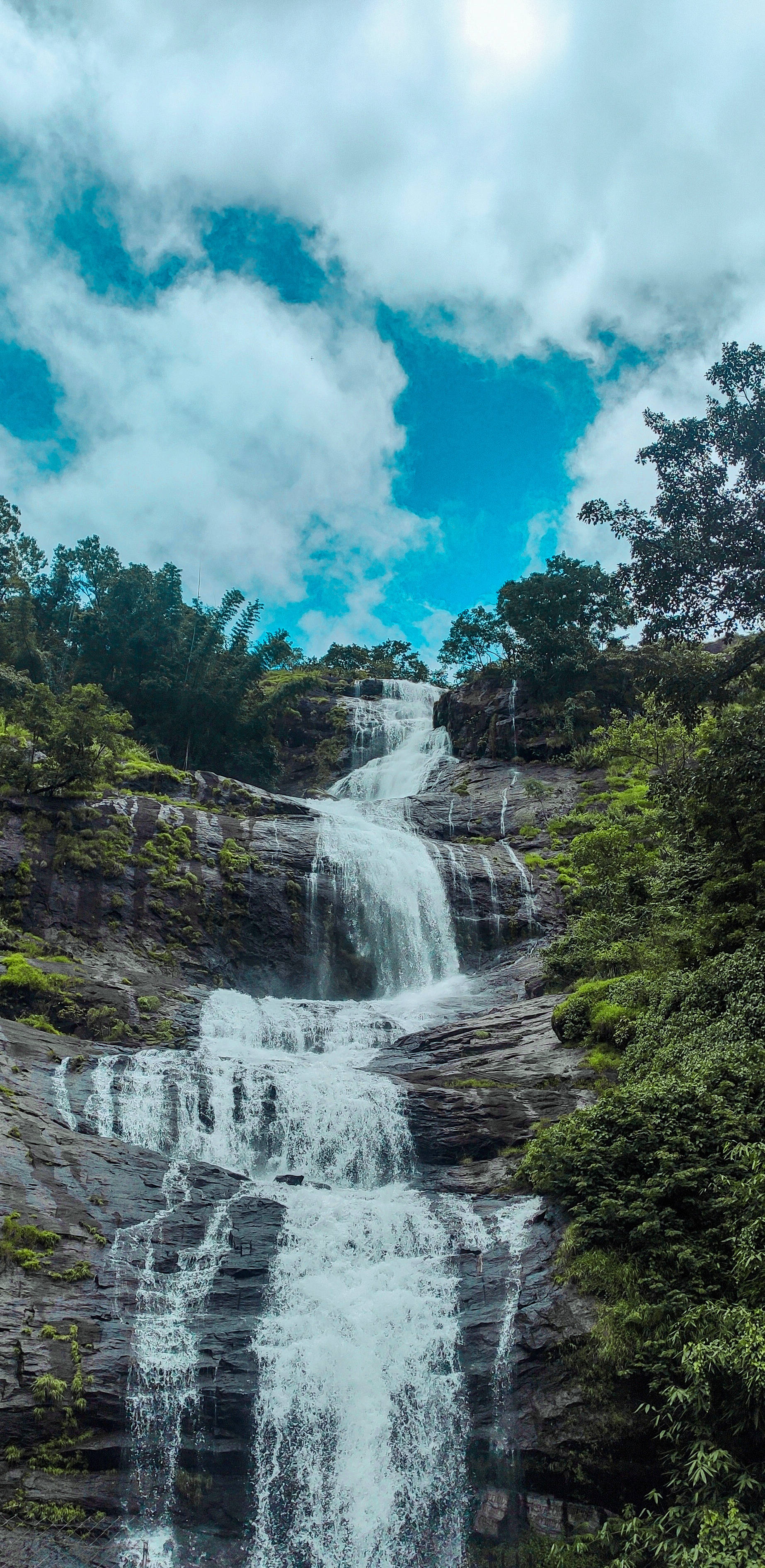 Instagram Storie Cheeyappara Waterval Muurpapier