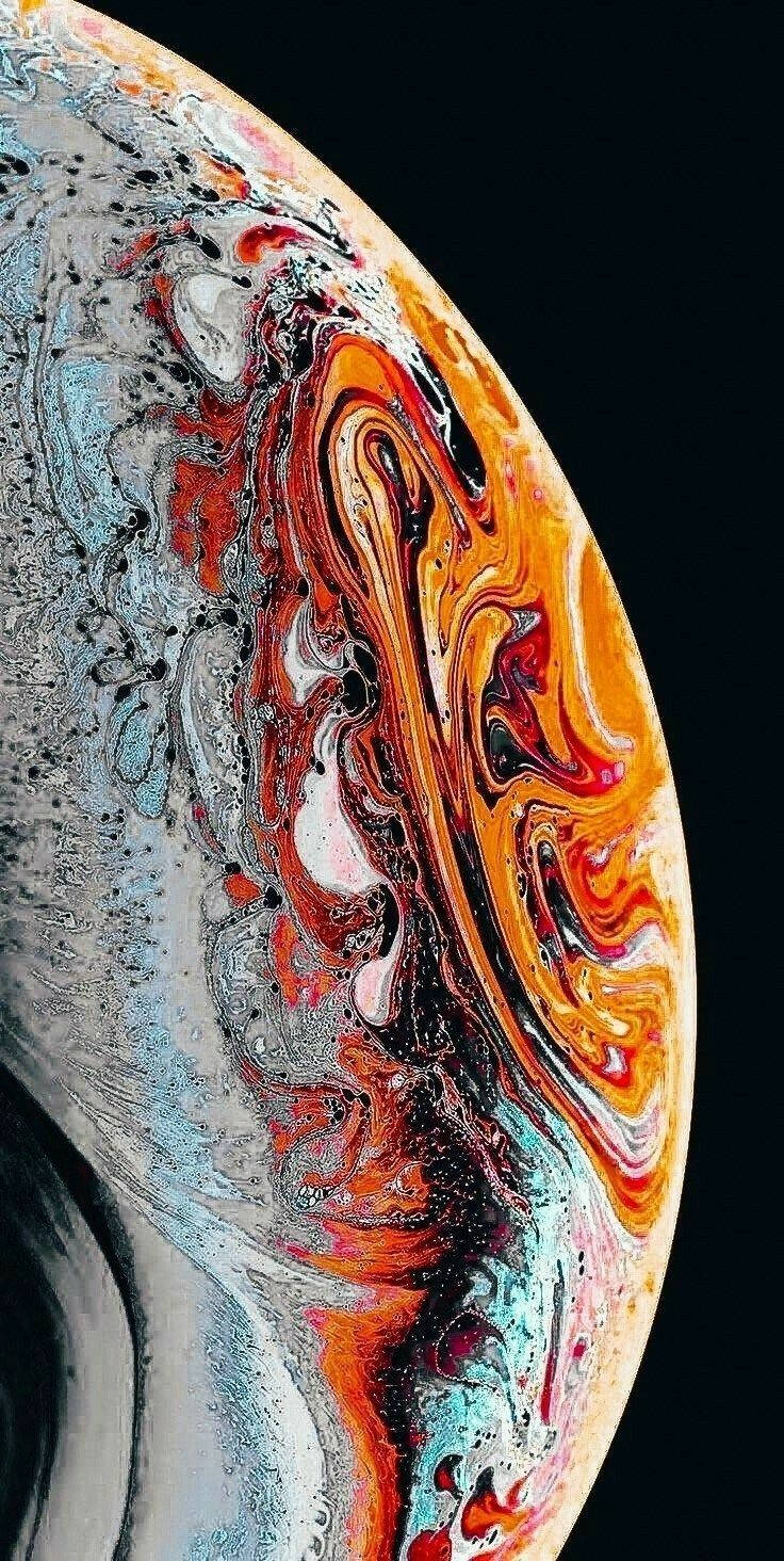 iPhone 13 iOS Oranje Planeet Muurpapier