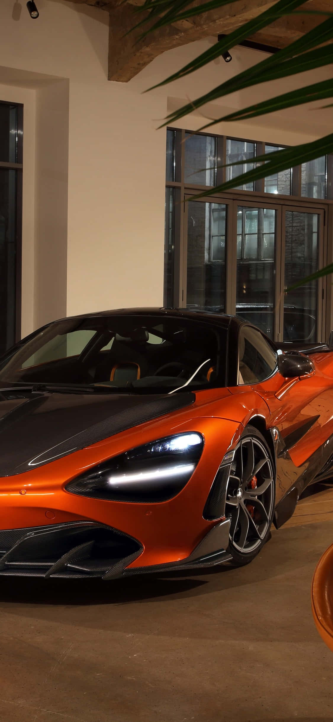 iPhone X Mclaren 720s Oranje Agtergrond Muurpapier