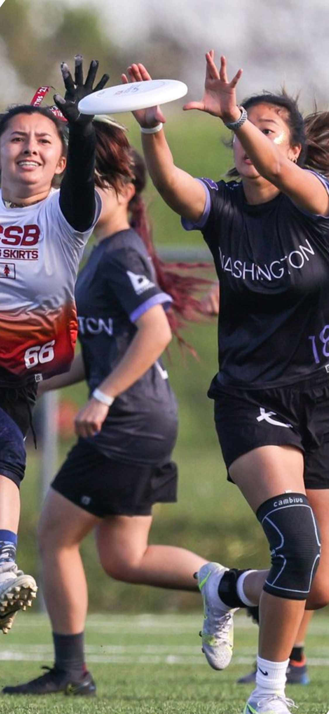 iPhone X Uiteindelike Frisbee-agtergrond Spelers Muurpapier