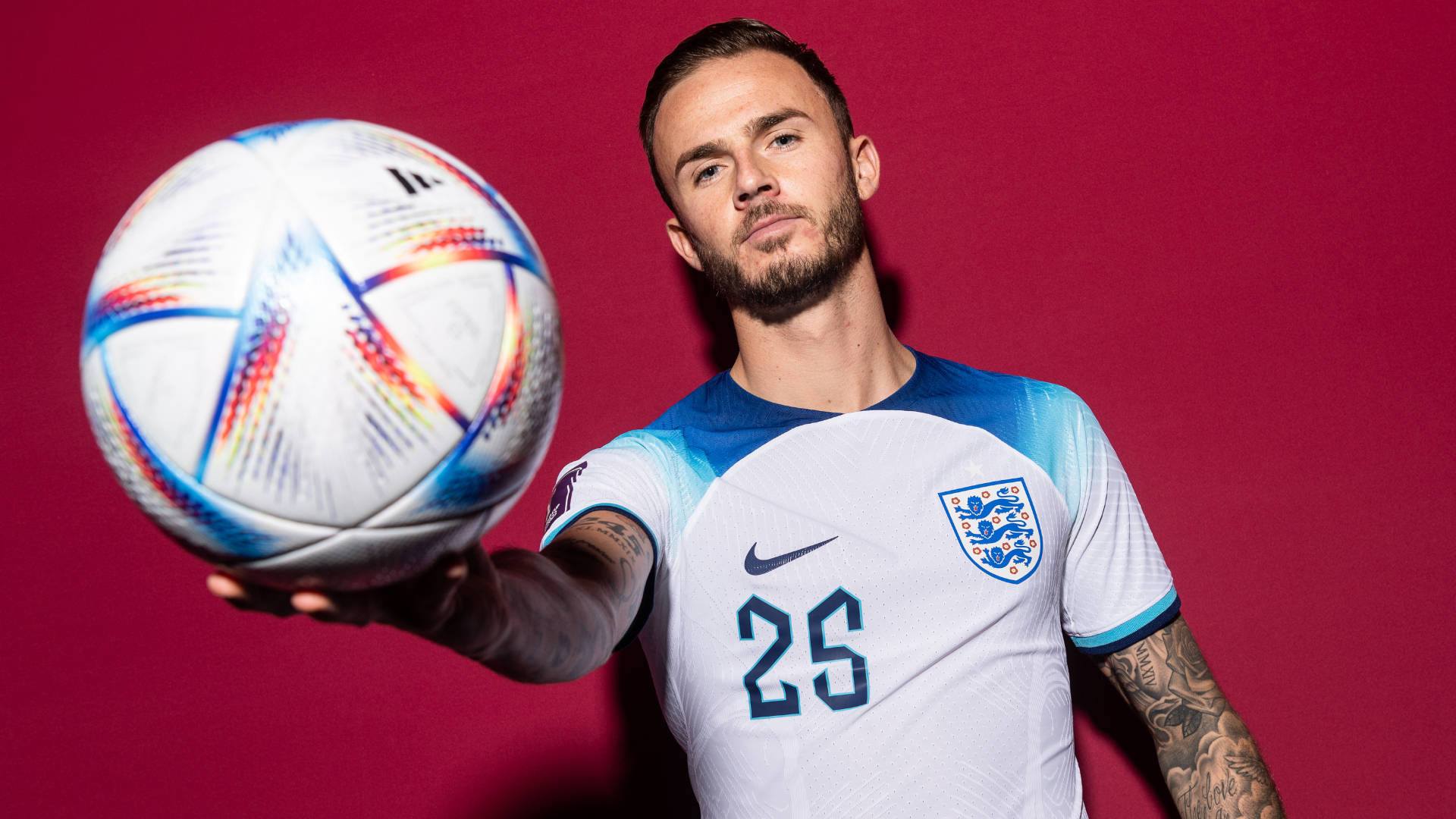 James Maddison Maroen Agtergrond Muurpapier