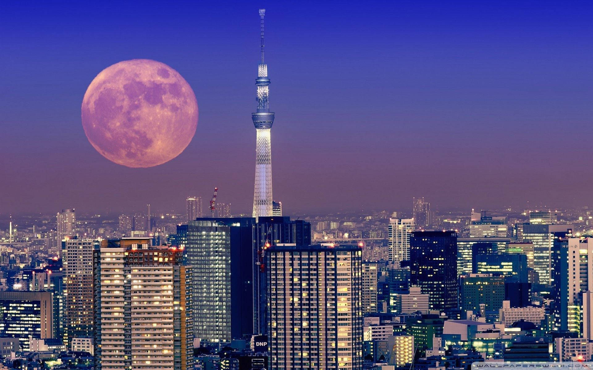 Japannese Estetika Tokio-toring En Maan Vir Rekenaar Muurpapier