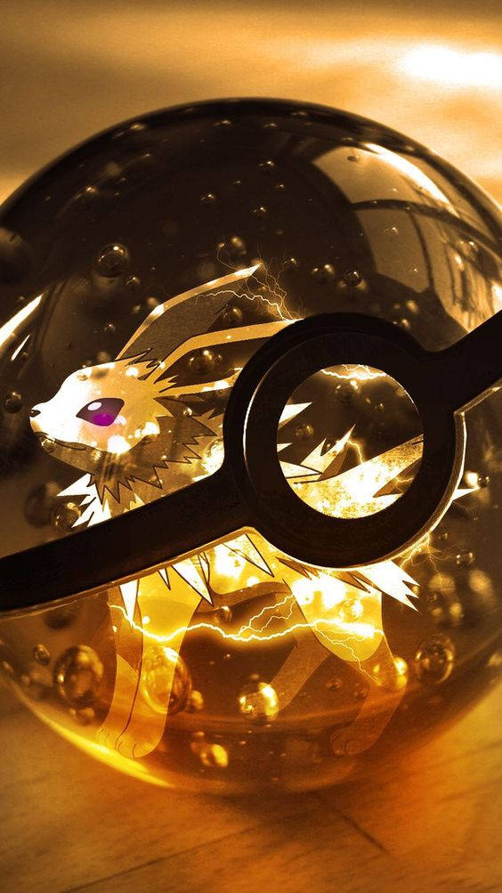 Jolteon In Pokebal Muurpapier