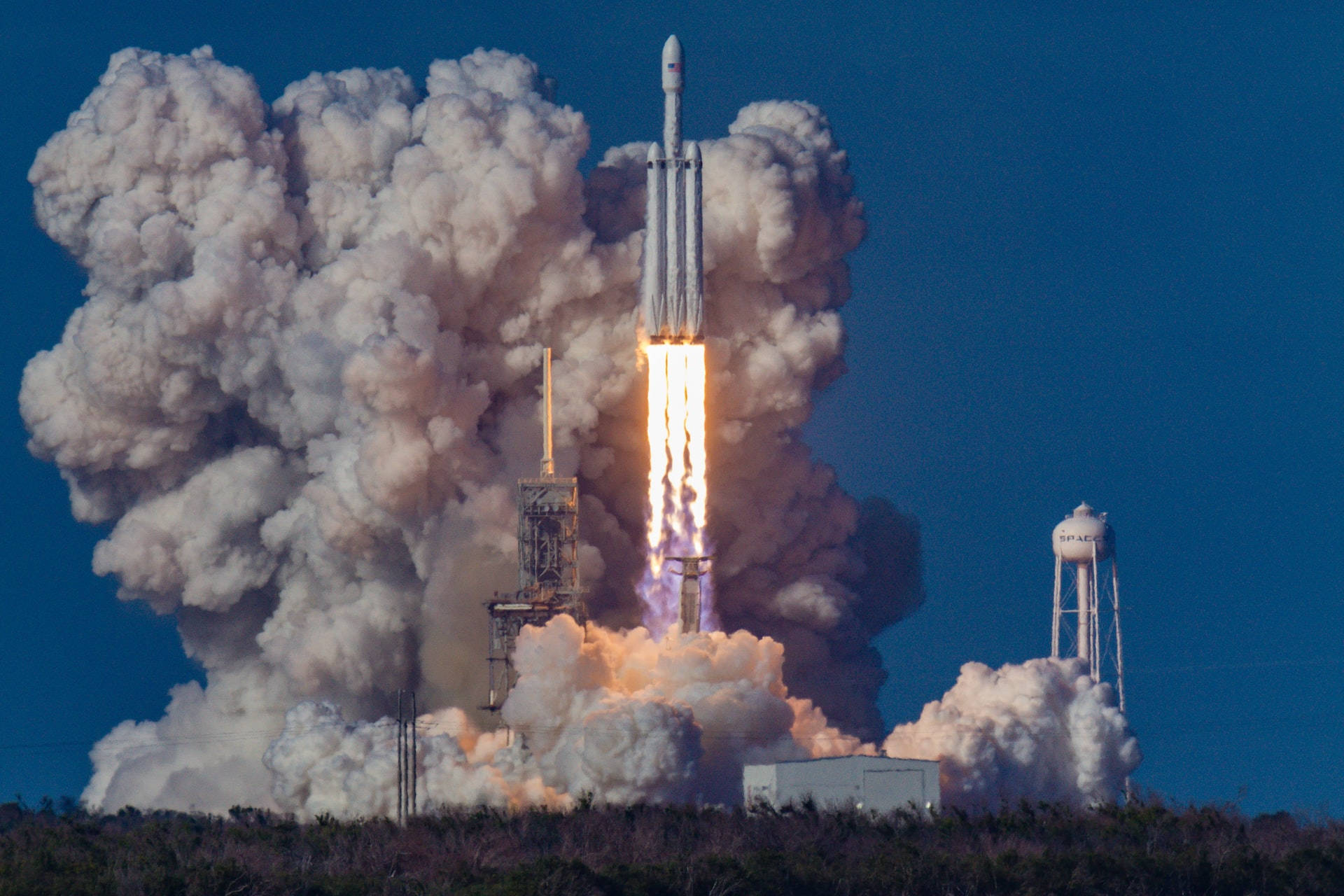 Kennedy-ruimtesentrum SpaceX Falcon Heavy Muurpapier