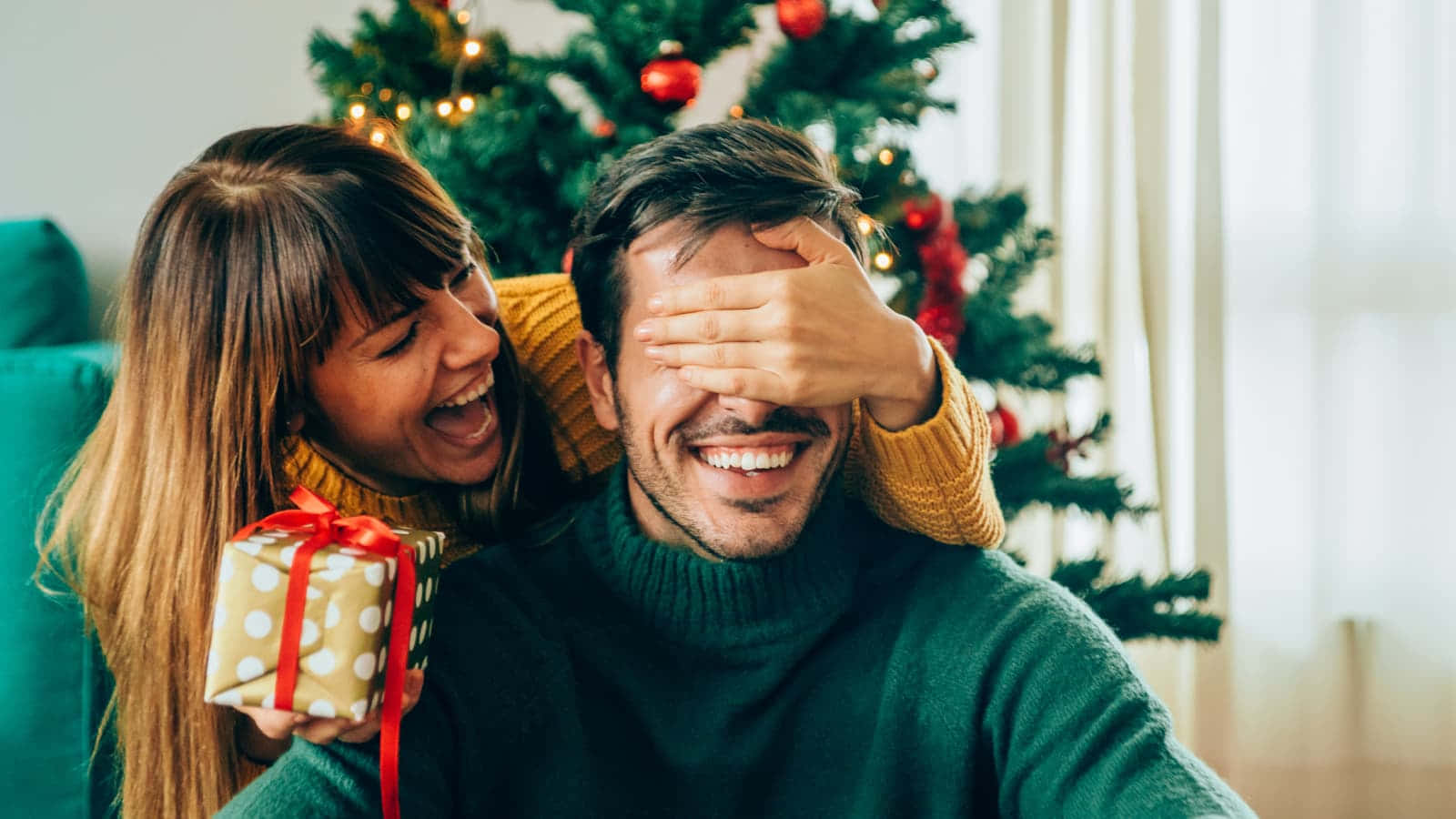 Kersfees Paartjie Geskenk Verrassing Prent Muurpapier
