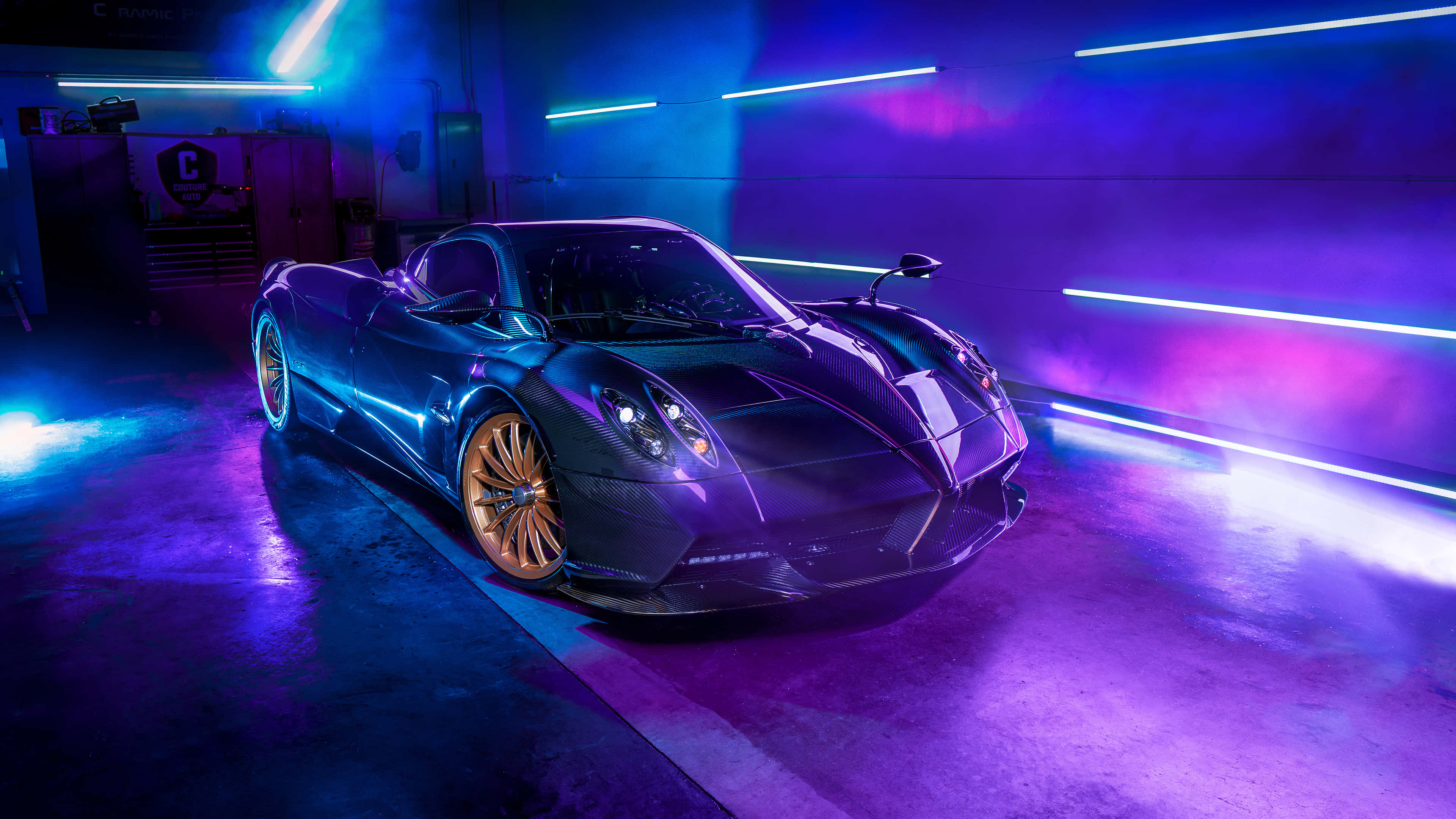 Koel Luukse Motor Met Neon Pers Ligte Prent Muurpapier