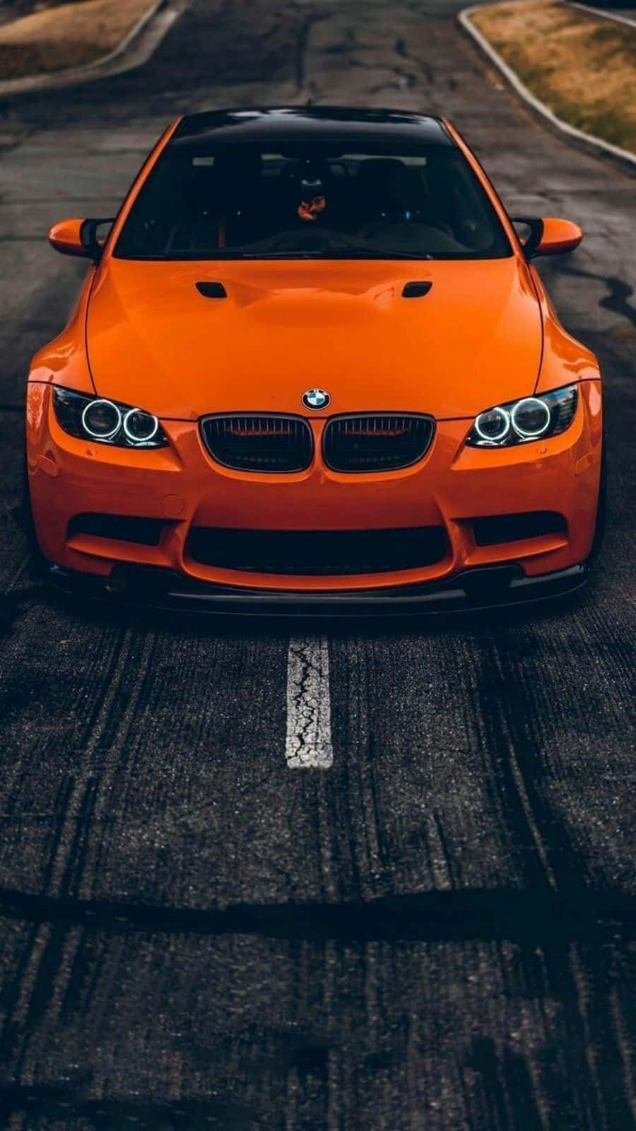 Koel oranje BMW Muurpapier