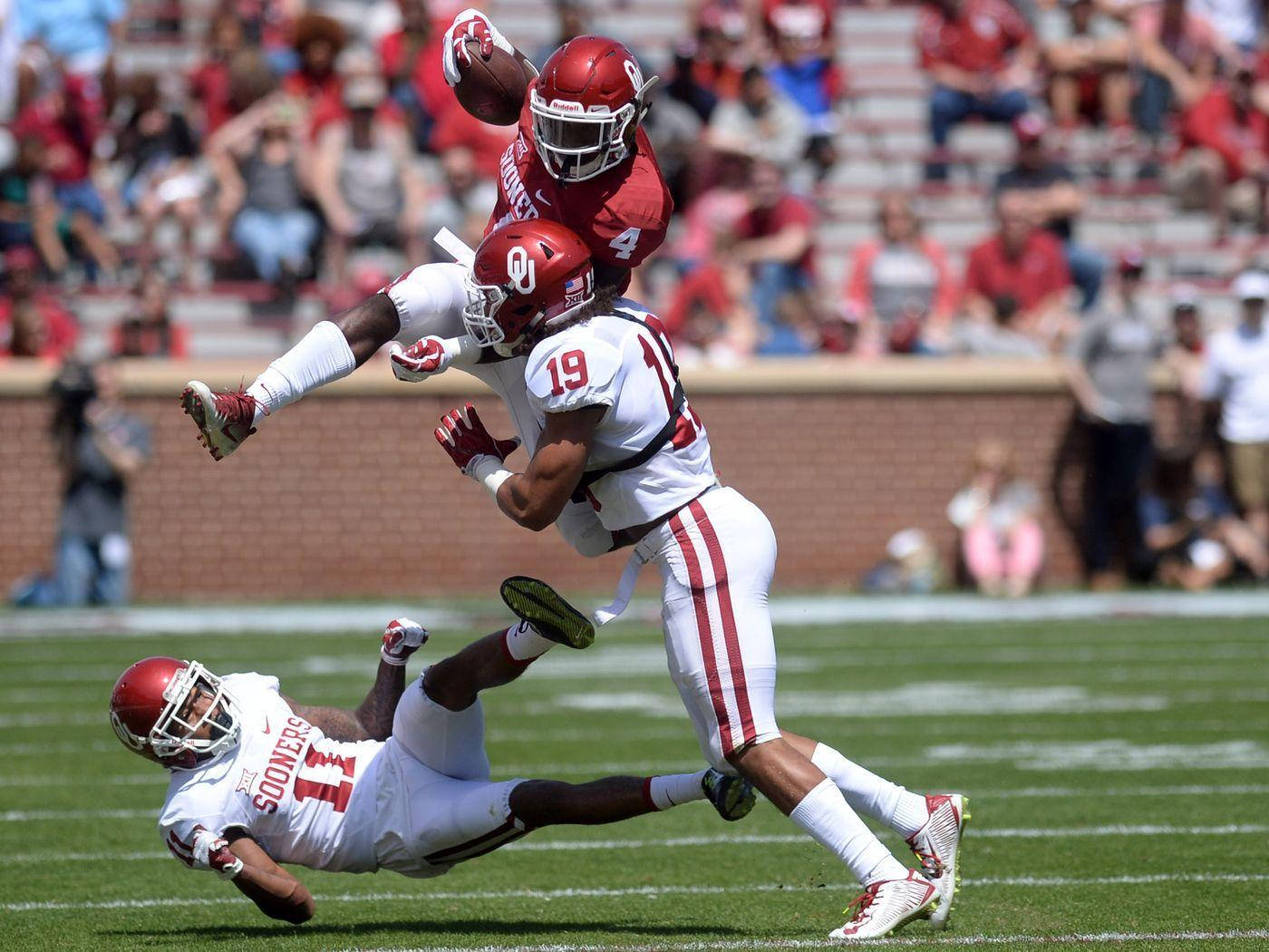 Kyler Murray Spring Oor Maats Muurpapier