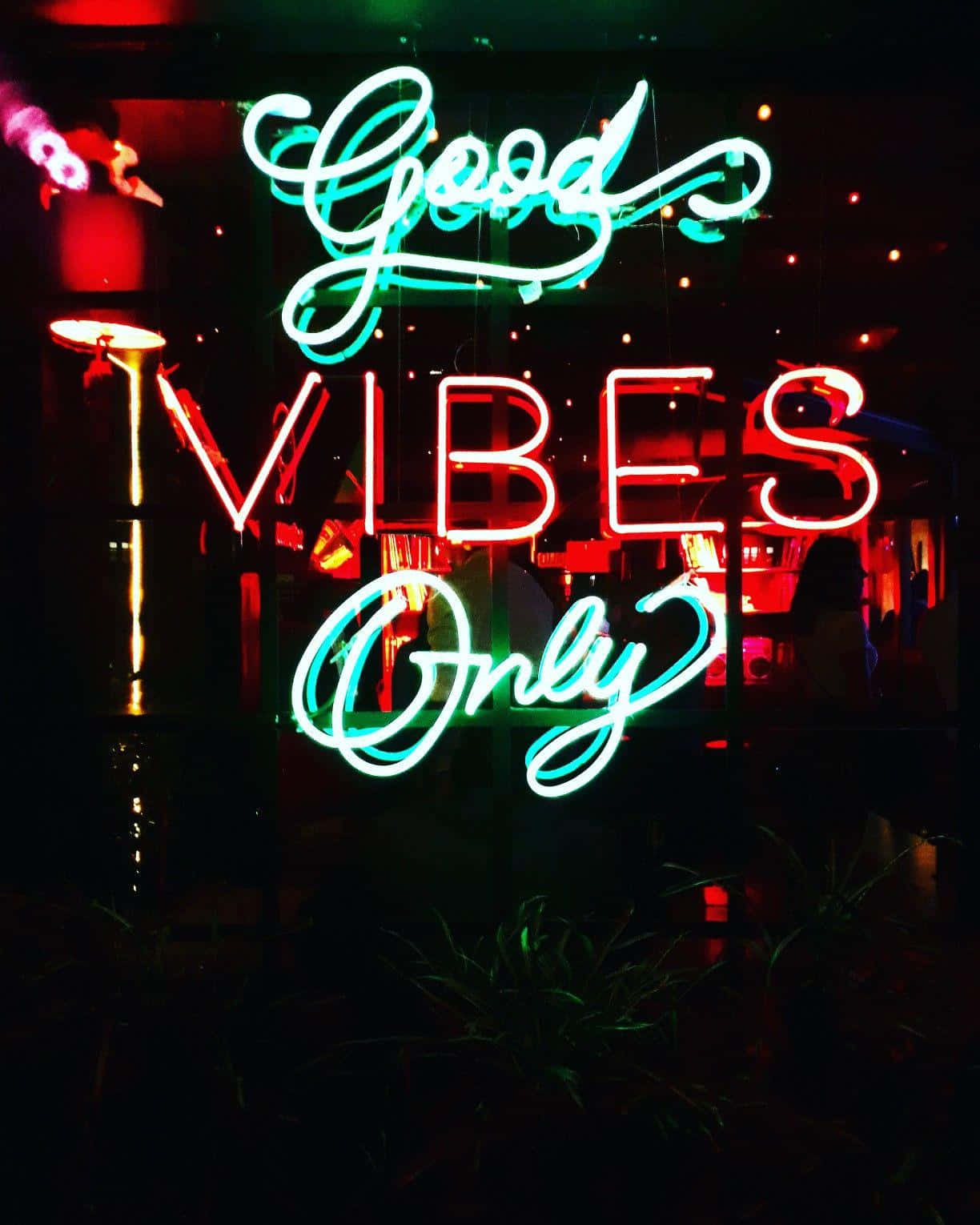 Laat die neon-vibes jou lewe verlig Muurpapier