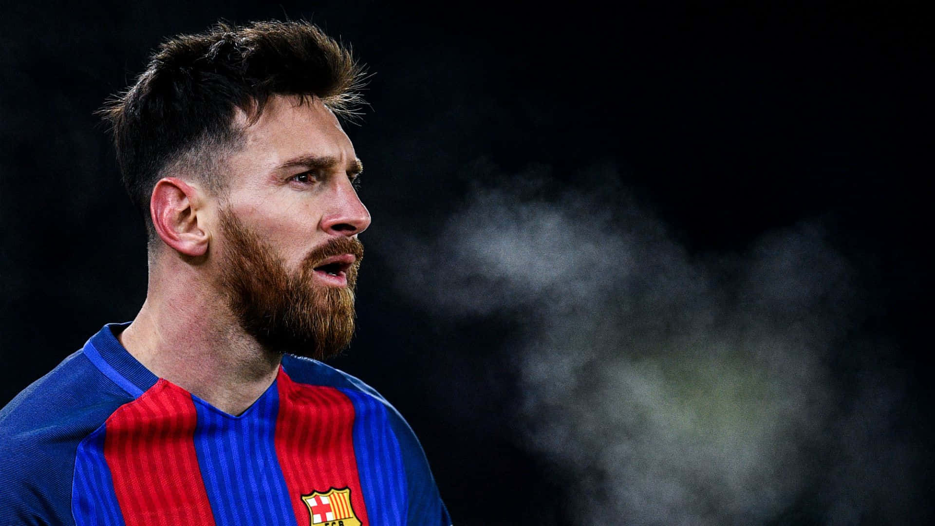 Lionel Messi staan voor rook Muurpapier