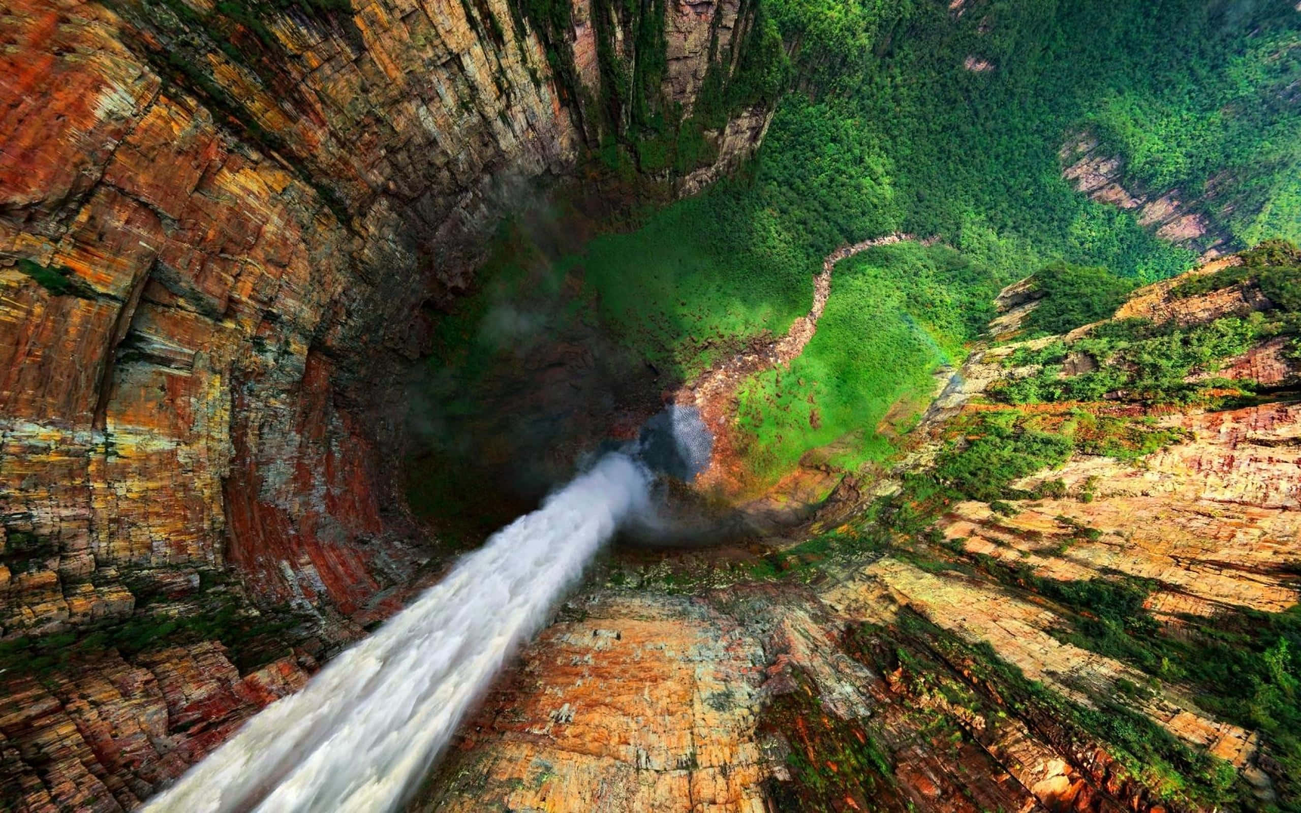 Lugfoto Panoramiese Uitsig Van Angel Waterval Muurpapier