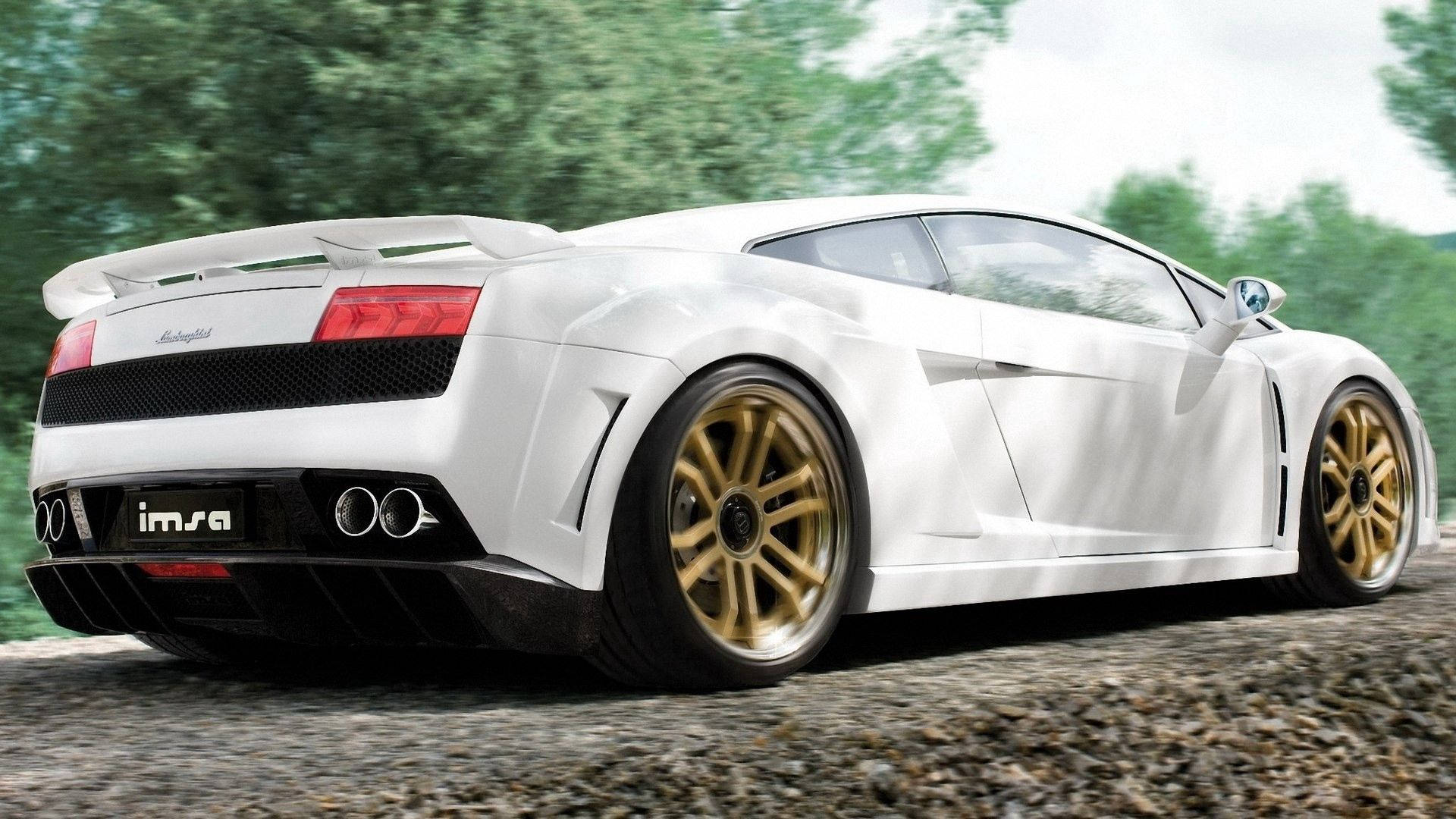 Luukse en spoed van 'n wit Lamborghini Muurpapier