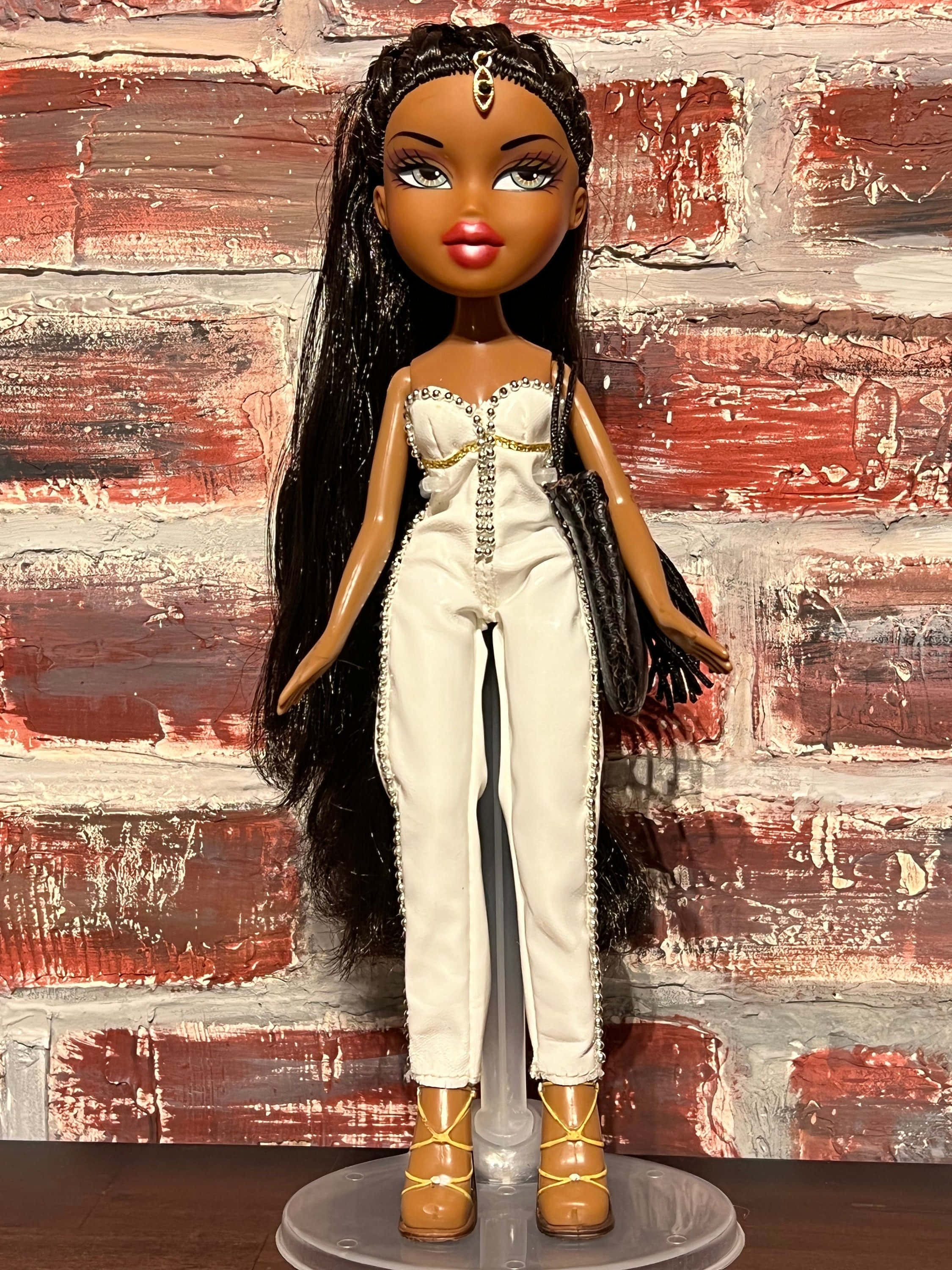 Maak 'n stelling en druk jou unieke, individuele styl uit met Bratz Aesthetics! Muurpapier