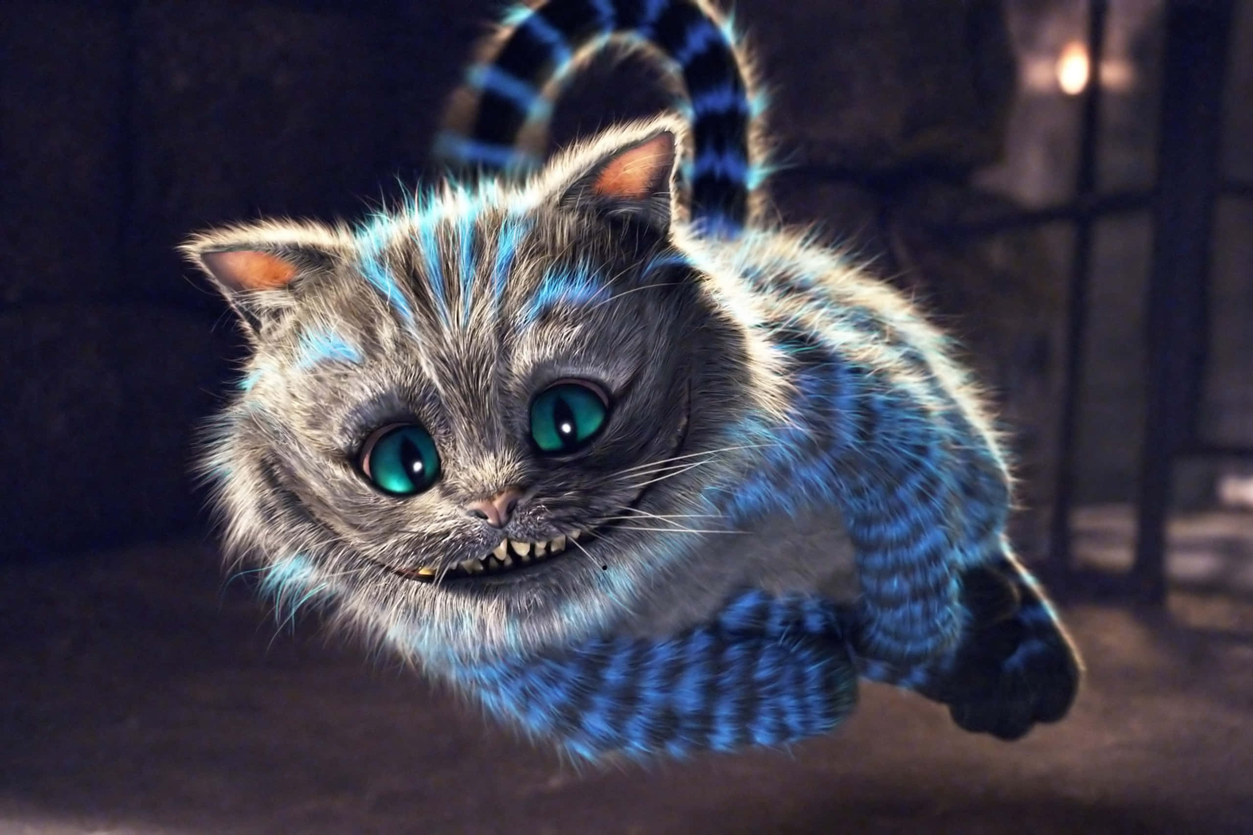 Magiese Cheshire-kat wat intens na die verwarde Alice kyk Muurpapier
