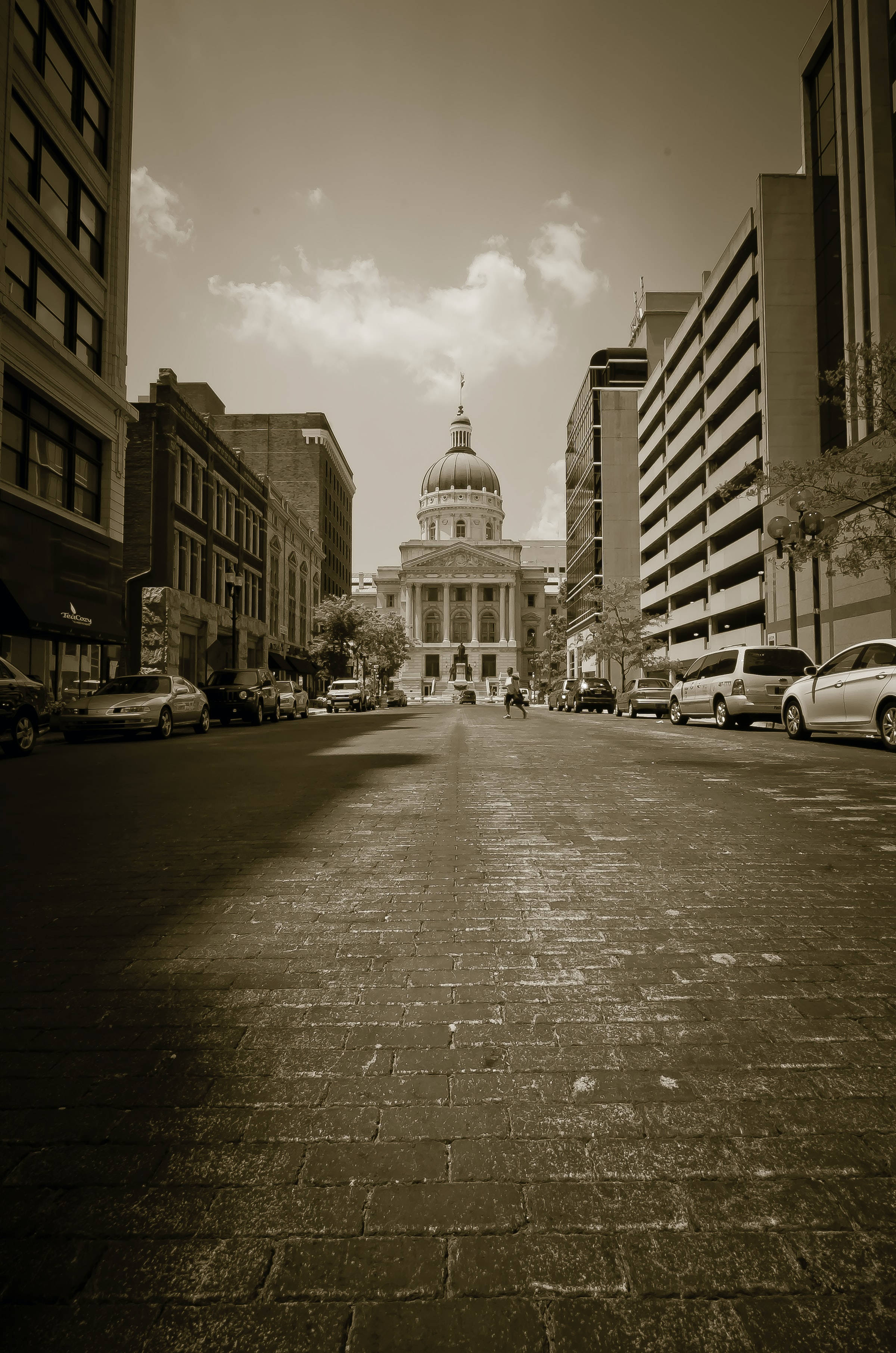 Majestueuse Uitsig oor die Indiana Statehouse in Indianapolis Muurpapier