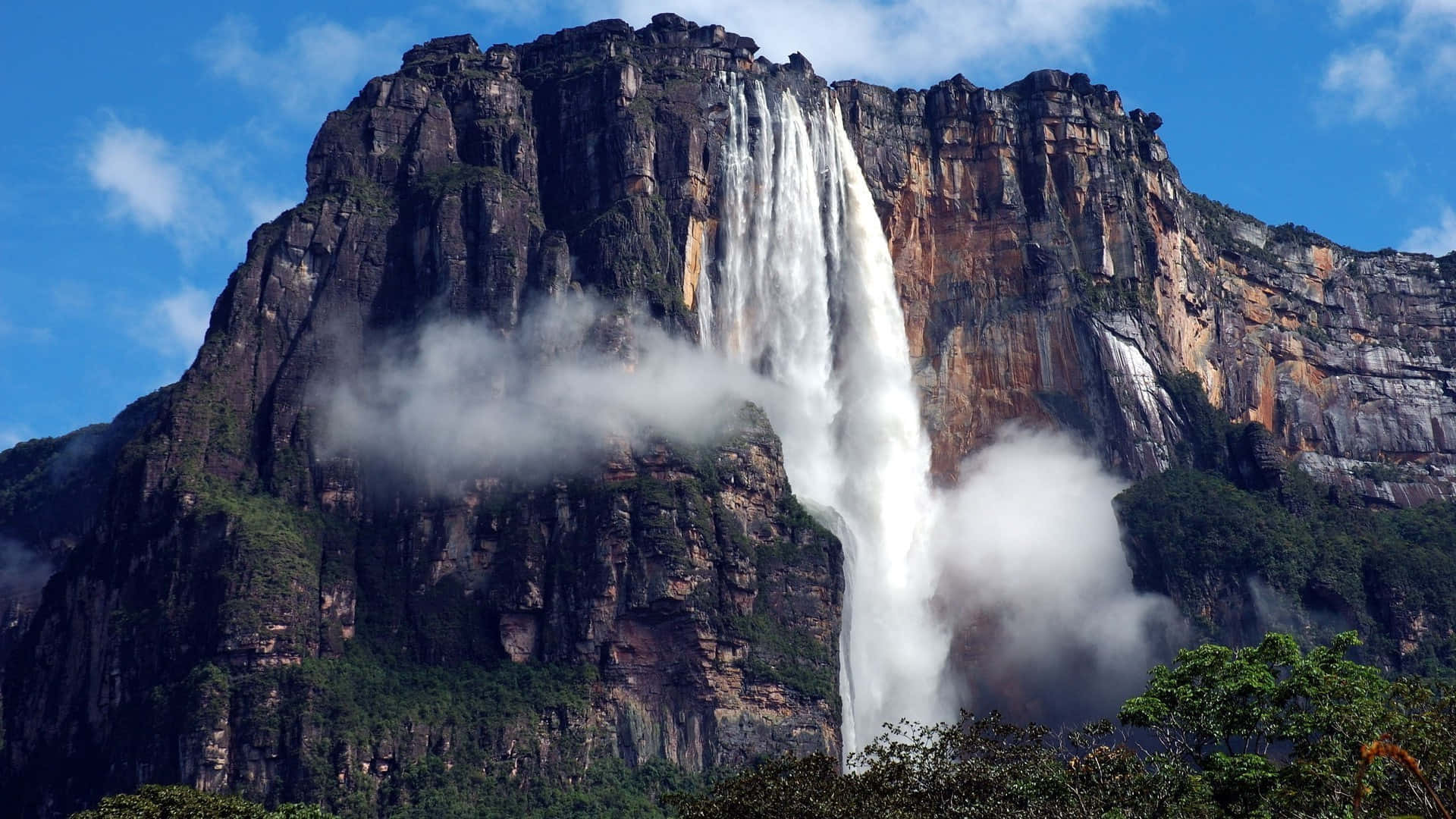 Majestueuse Uitsig oor Angel-waterval Muurpapier