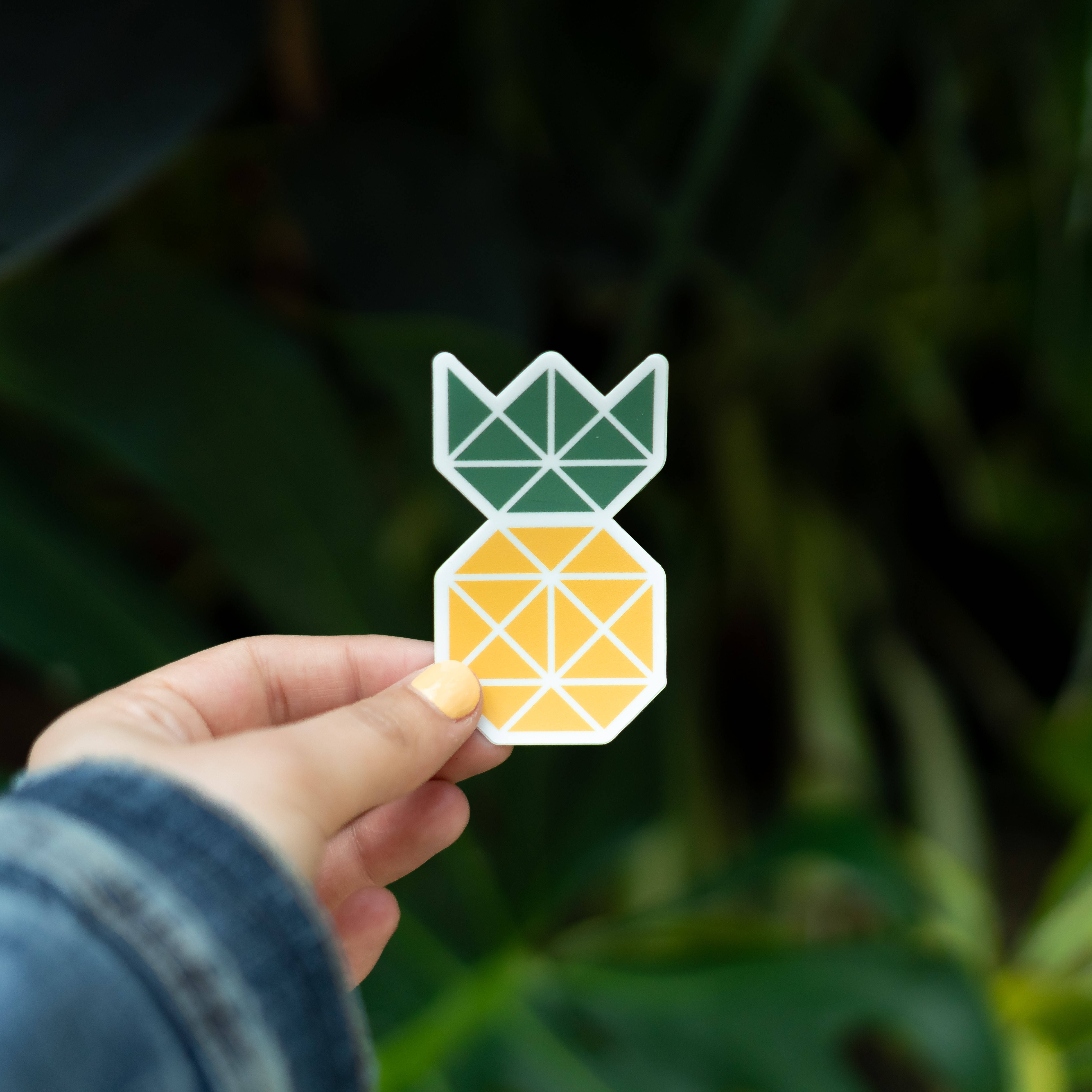 Meetkundige pynappelplakker Muurpapier