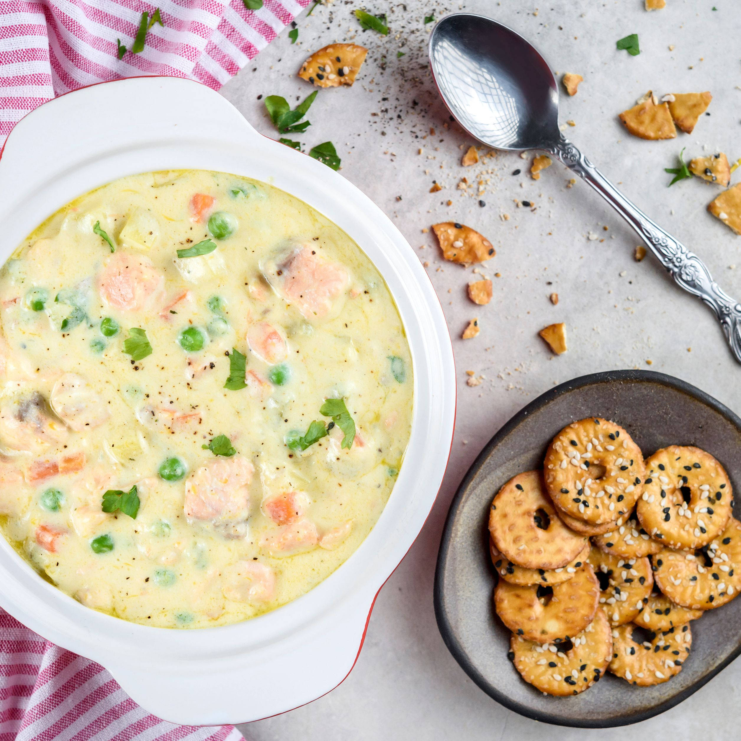 Melkerige Salm Chowder Muurpapier
