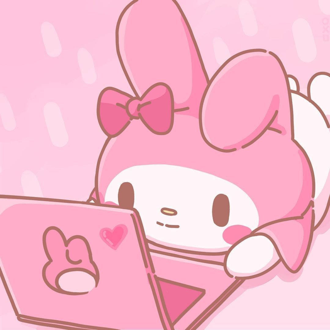 My Melody met Pienk Skootrekenaar PFP — Sanrio GIF Muurpapier