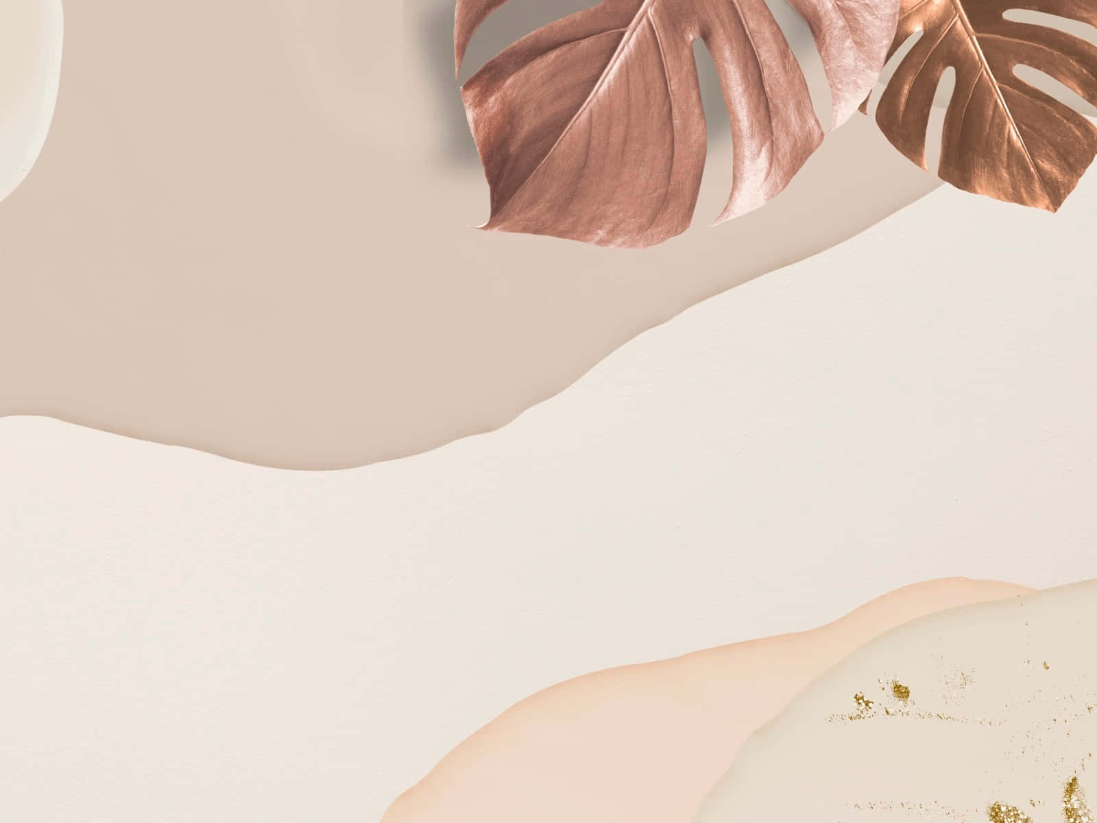 'n Beige agtergrond met goue blare en blomme Muurpapier