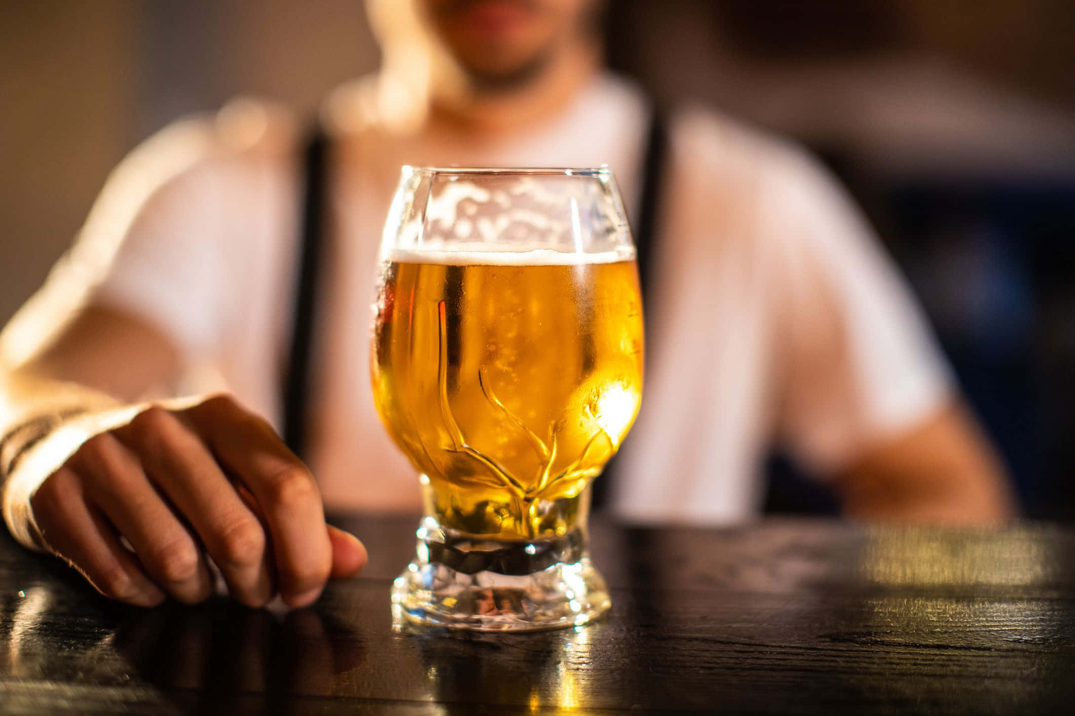 'n Somer Verfrissende Bier Muurpapier