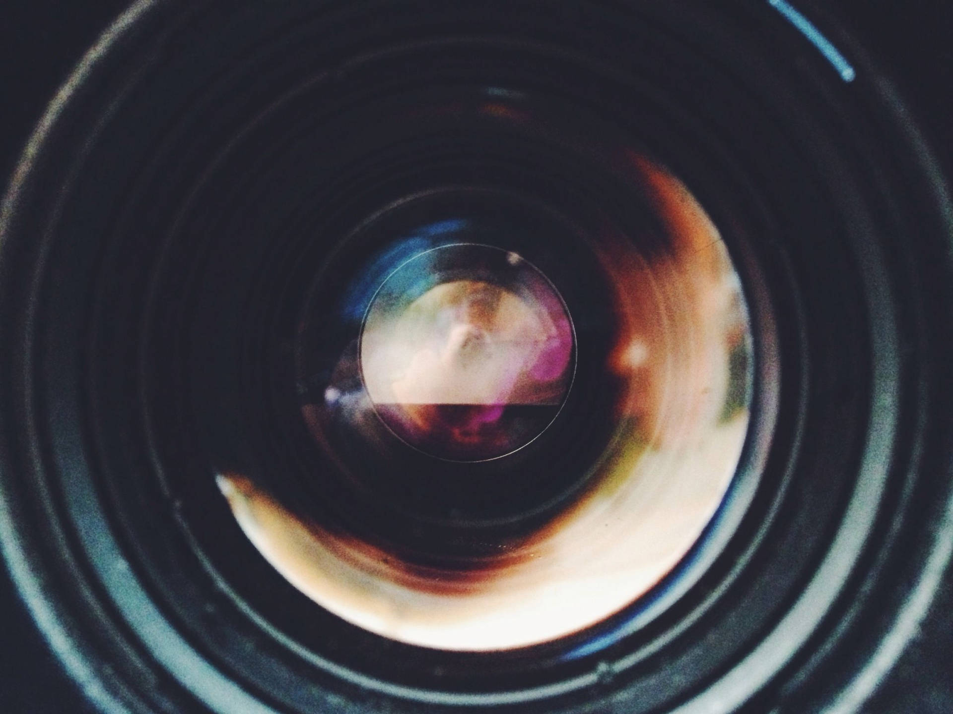 Naby-kamera lens agtergrond — Koel GIF Muurpapier