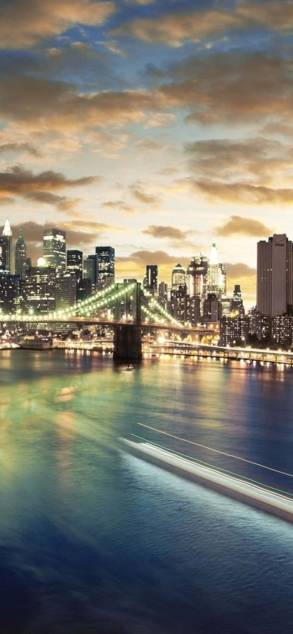 Naghemel in NYC deur die lens van 'n iPhone Xs Muurpapier