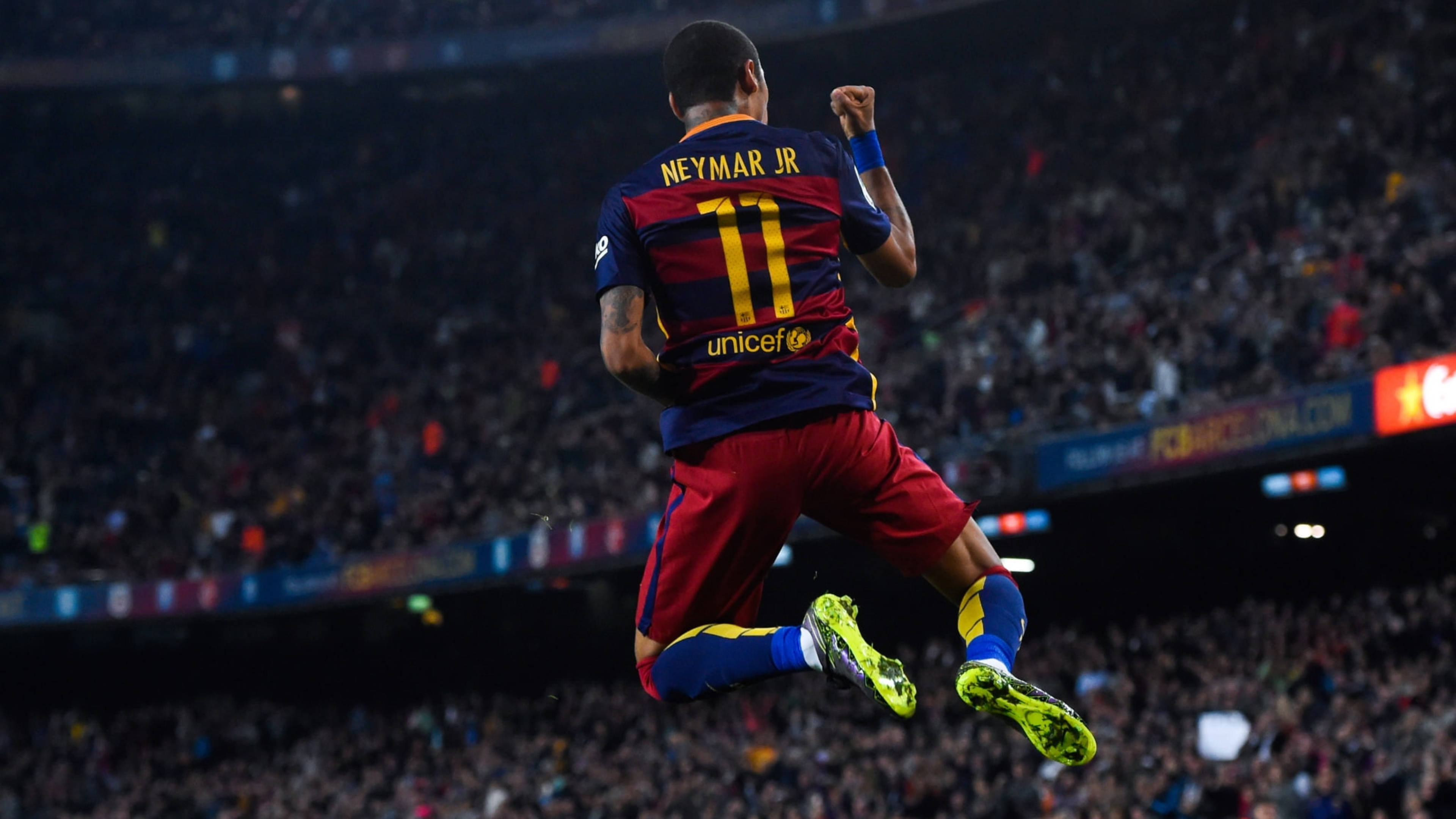 Neymar 4K Spring in Triomf Muurpapier