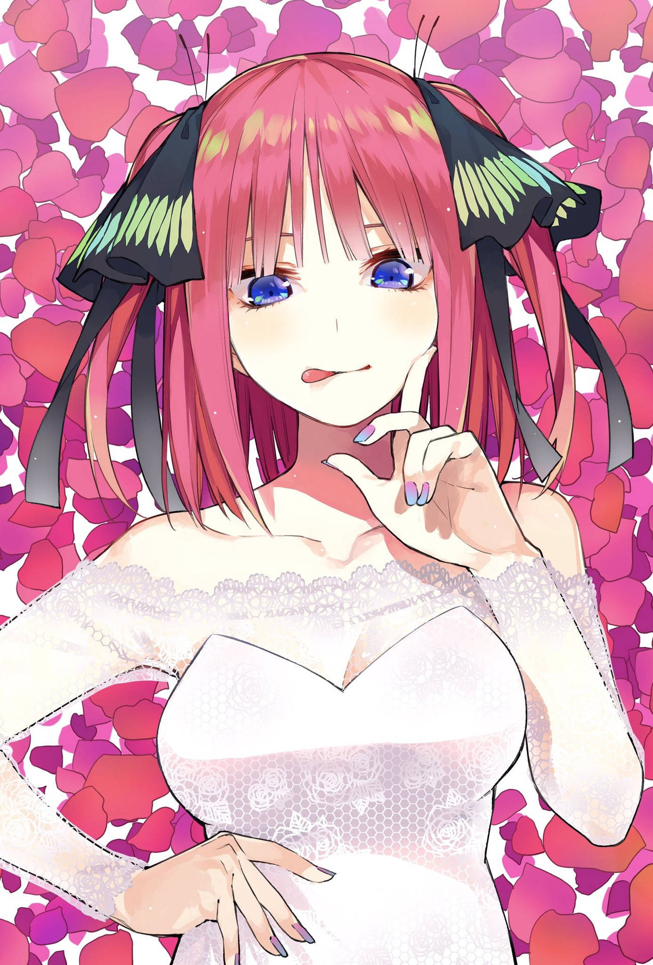 Nino Nakano In Wit Lacy Rok — Anime meisie Muurpapier