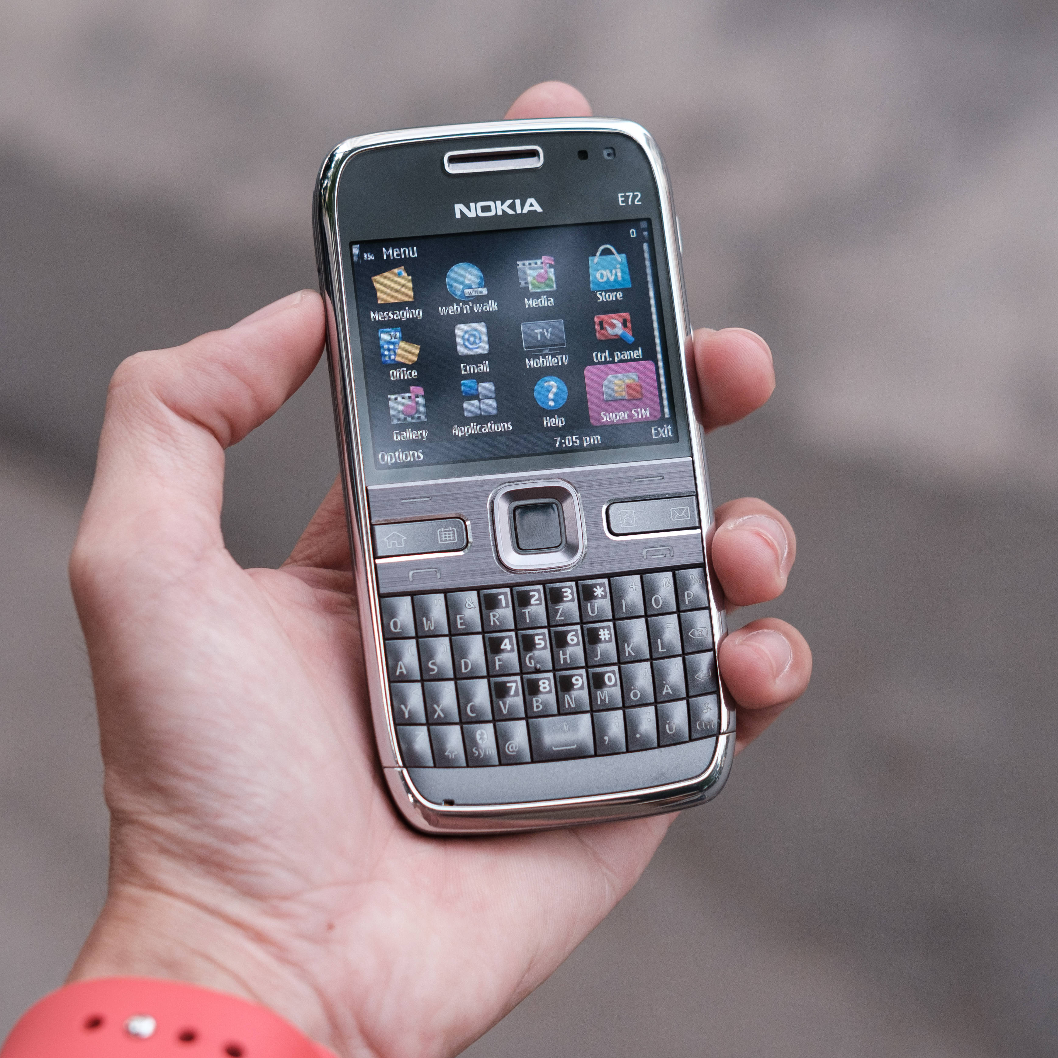Nokia E72 Sleutelbordfoon Muurpapier