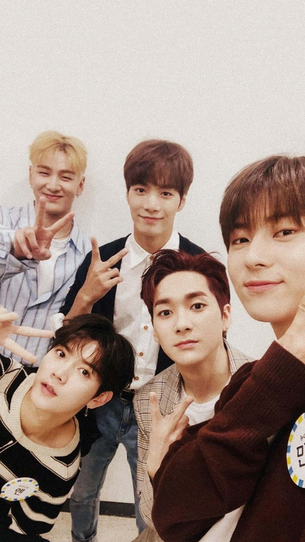 NU'EST - 'n Krag in K-pop-musiek Muurpapier