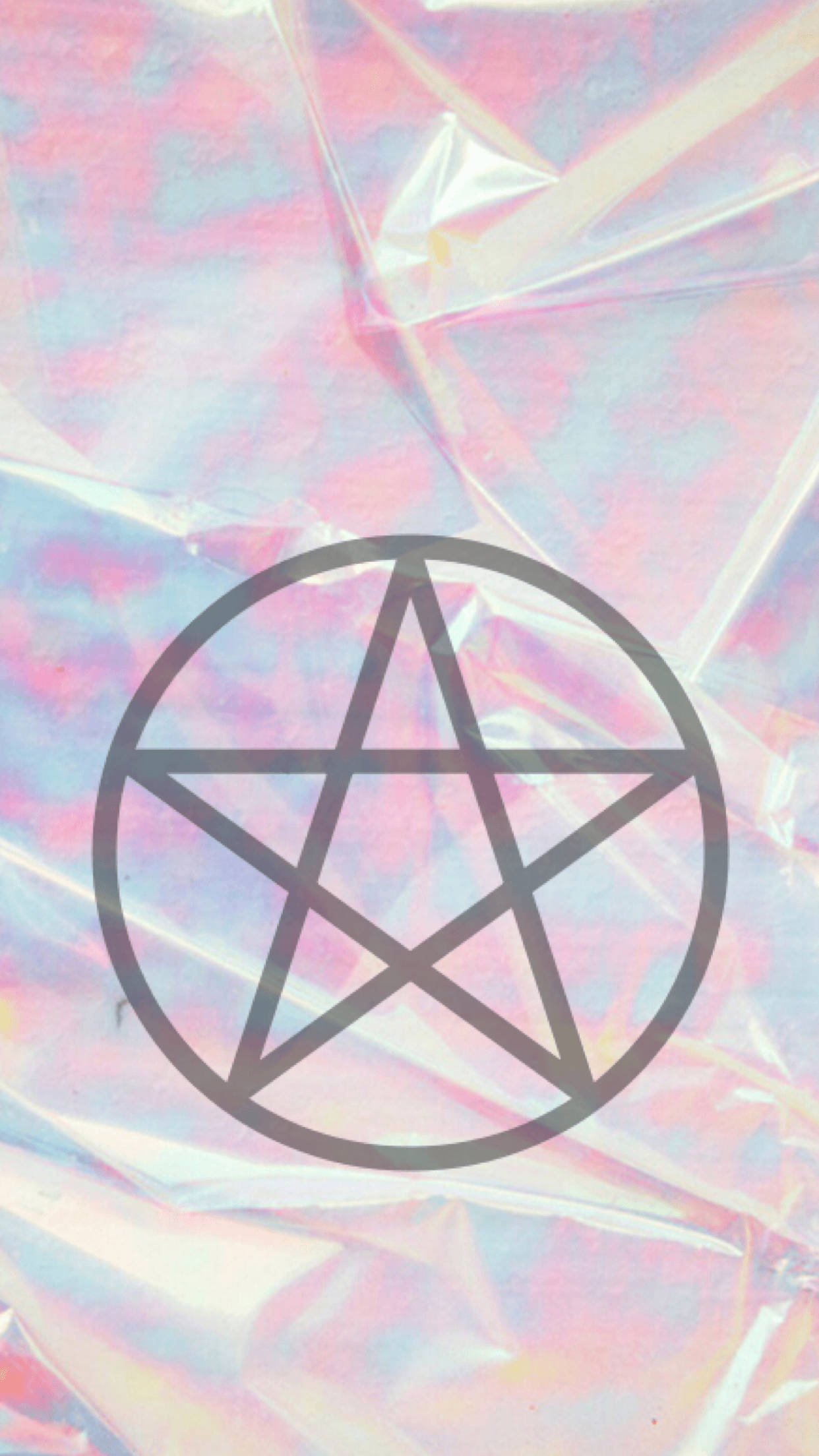 Omhels die Mistieke Heksestetiek met 'n Iridescent Pentagram Muurpapier