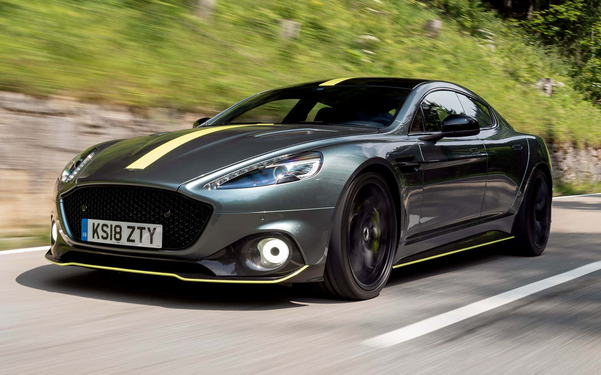 Onderskrif: Aston Martin Rapide S – 'n Samesmelting van krag en luukse Muurpapier