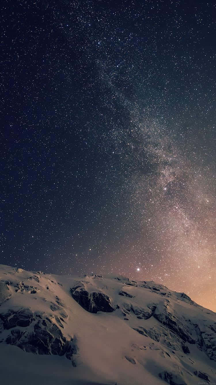 Oorspronklike iPhone 5s Sterrehemel Berg Muurpapier