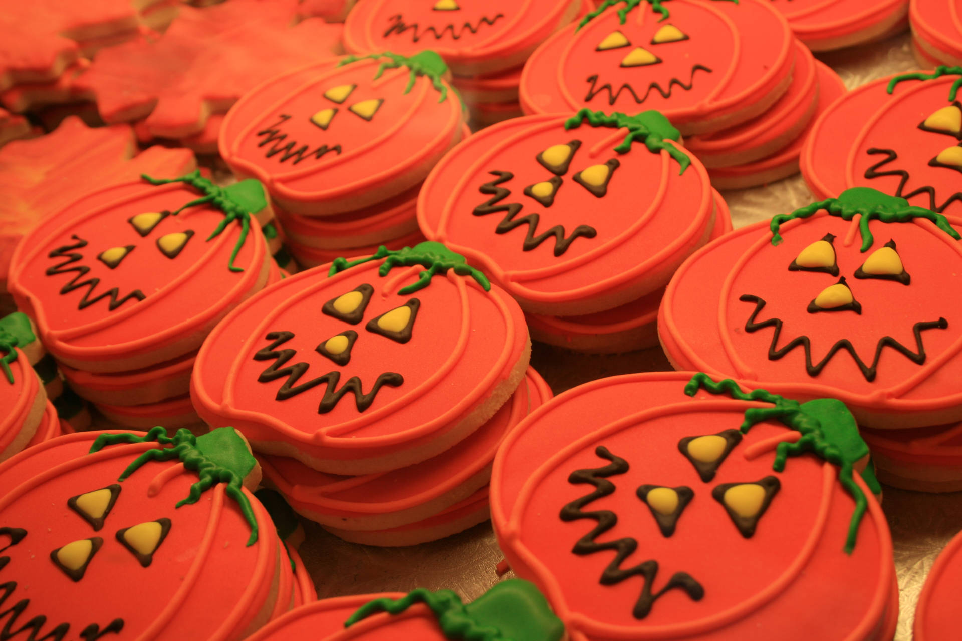 Oulike pampoenkoekies vir Halloween-agtergrond.