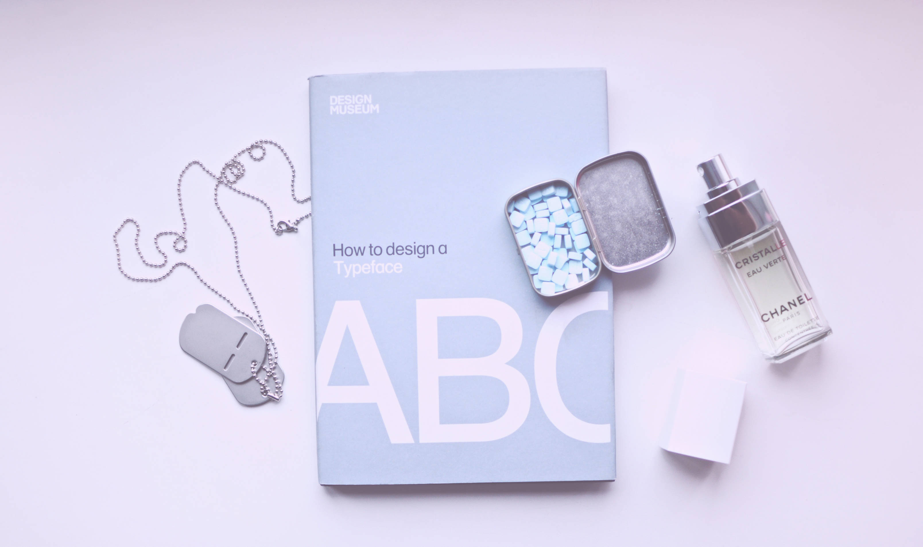 Oulike Meisiesboek Muurpapier