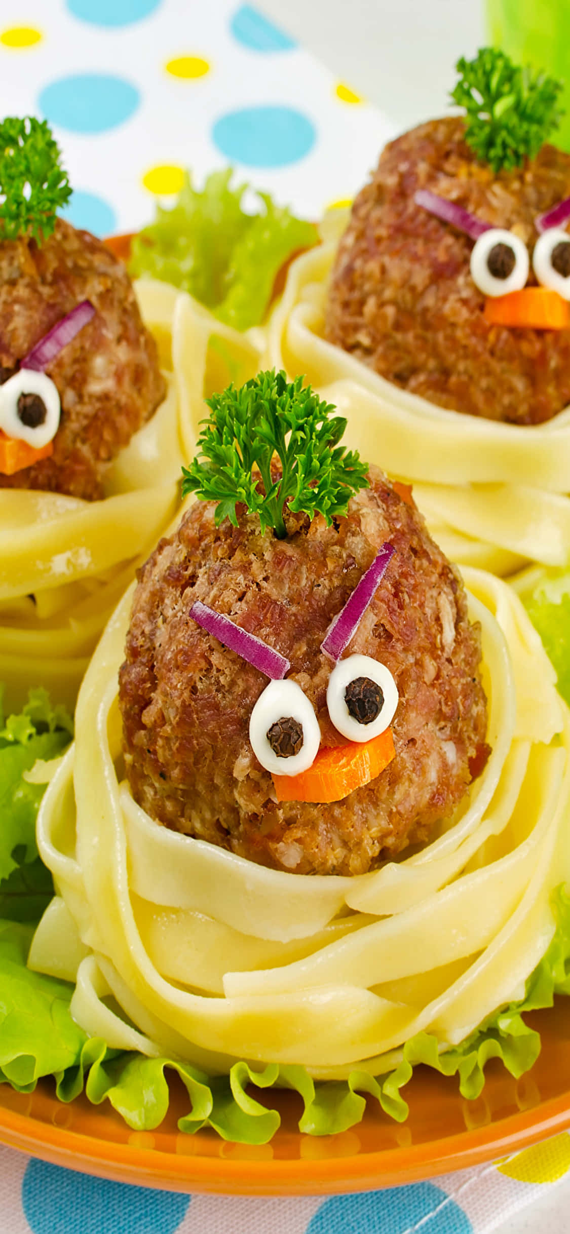 Oulike vleisbal met gesig iPhone X-pasta-agtergrond Muurpapier
