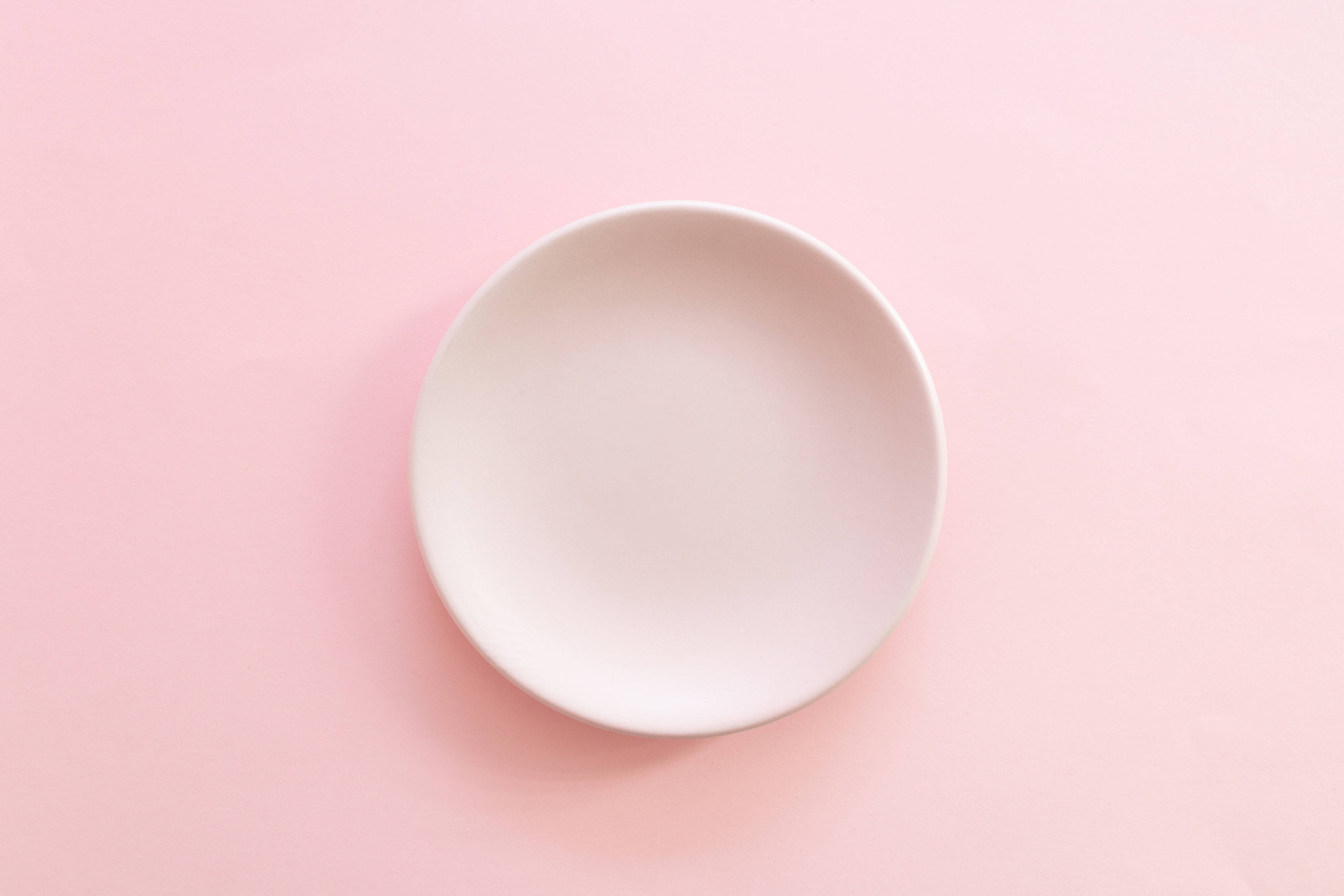 Pastelle-estetiese Minimalistiese Rekenaaropstelling Muurpapier