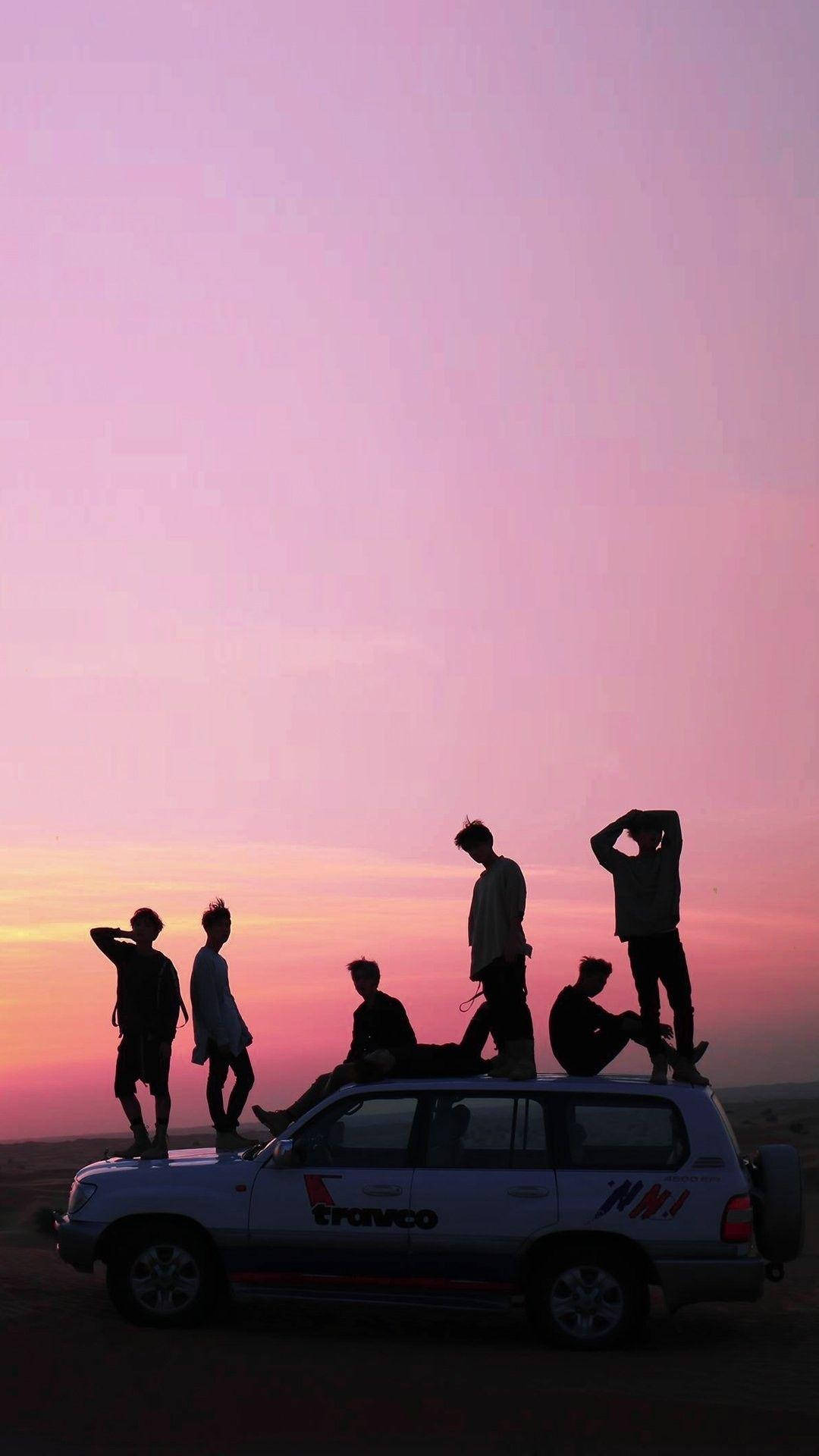 Pink Sonsondergang Sluitskerm BTS Muurpapier