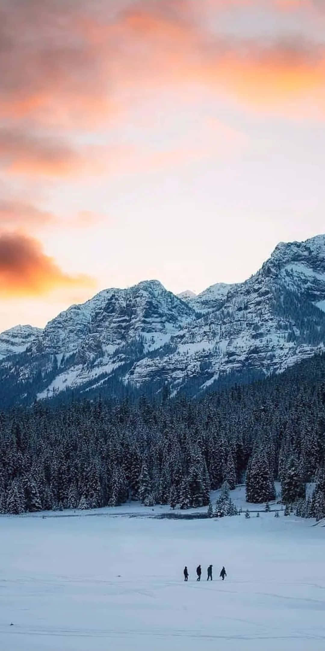 Pixel 3 Winter-agtergrond Mense Stap in die Sneeu Muurpapier