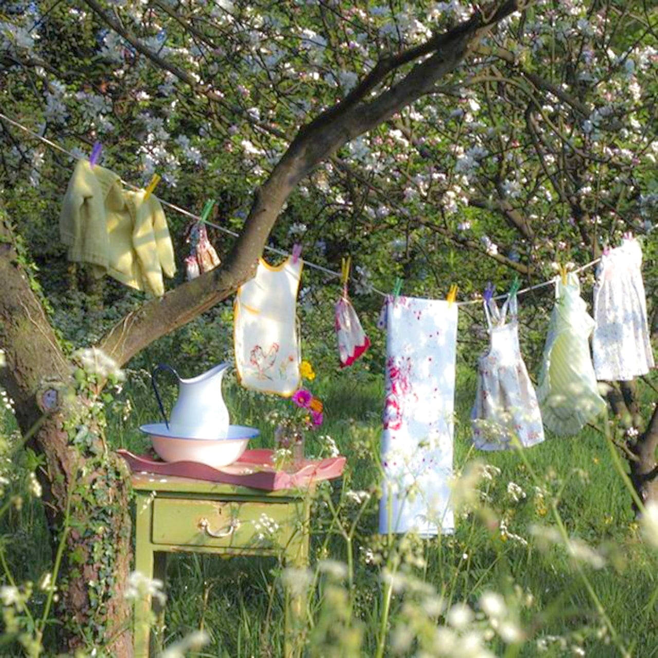 Plattelandse Wasgoedlyn Cottagecore Bureaublad Muurpapier