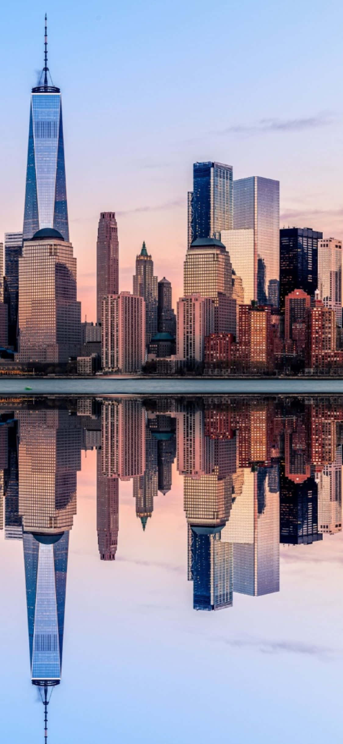 Asemrowende uitsig oor New York Stad se skyline vasgevang op iPhone X Agtergrond Muurpapier