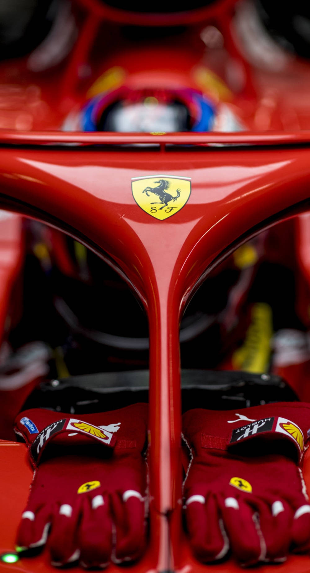 Prancing Horse Elegance - Ferrari vir iPhone Muurpapier
