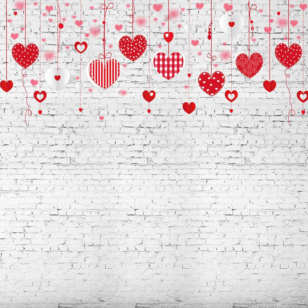 Rooi Oulike Valentynsdagharte Banier Met Baksteenmuur Muurpapier