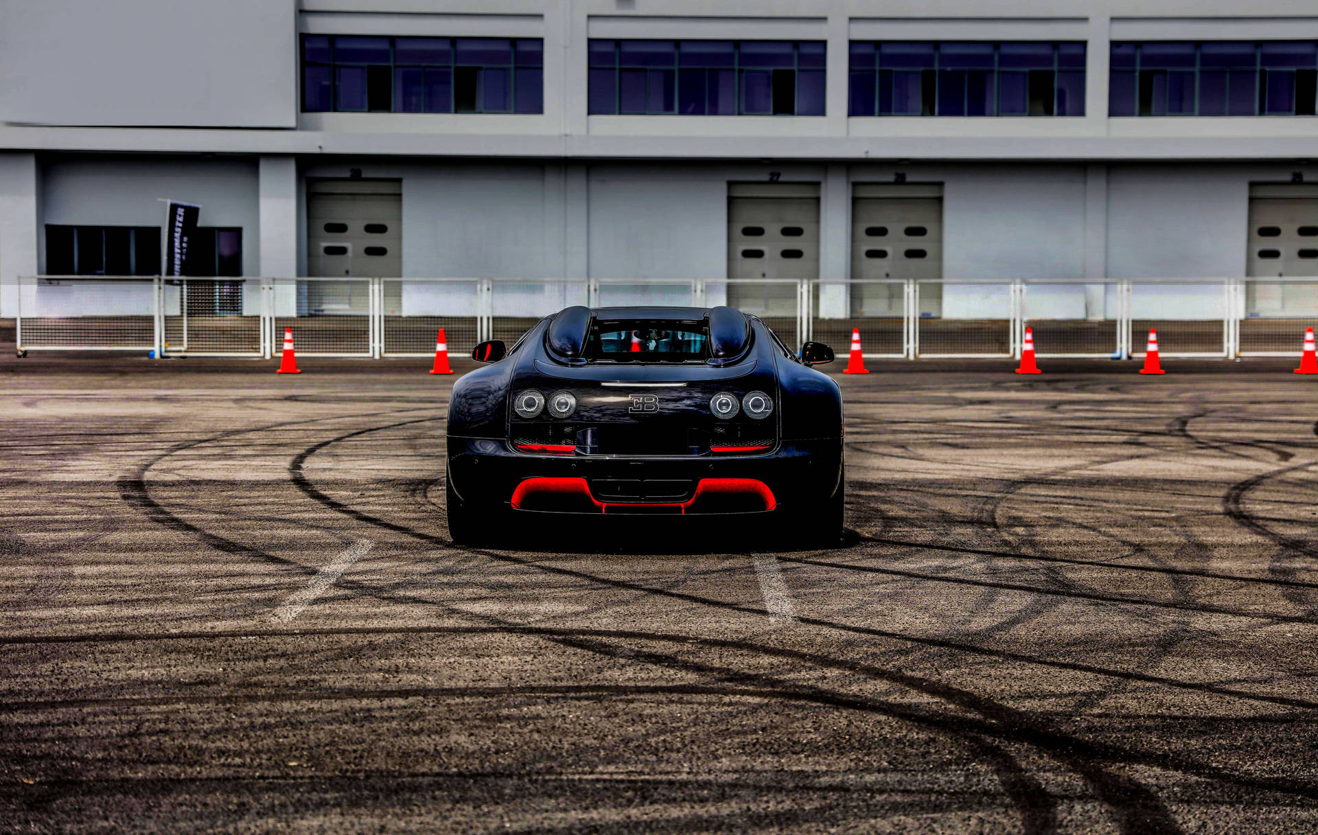 Rooi Swart Bugatti Veyron Agtergrond