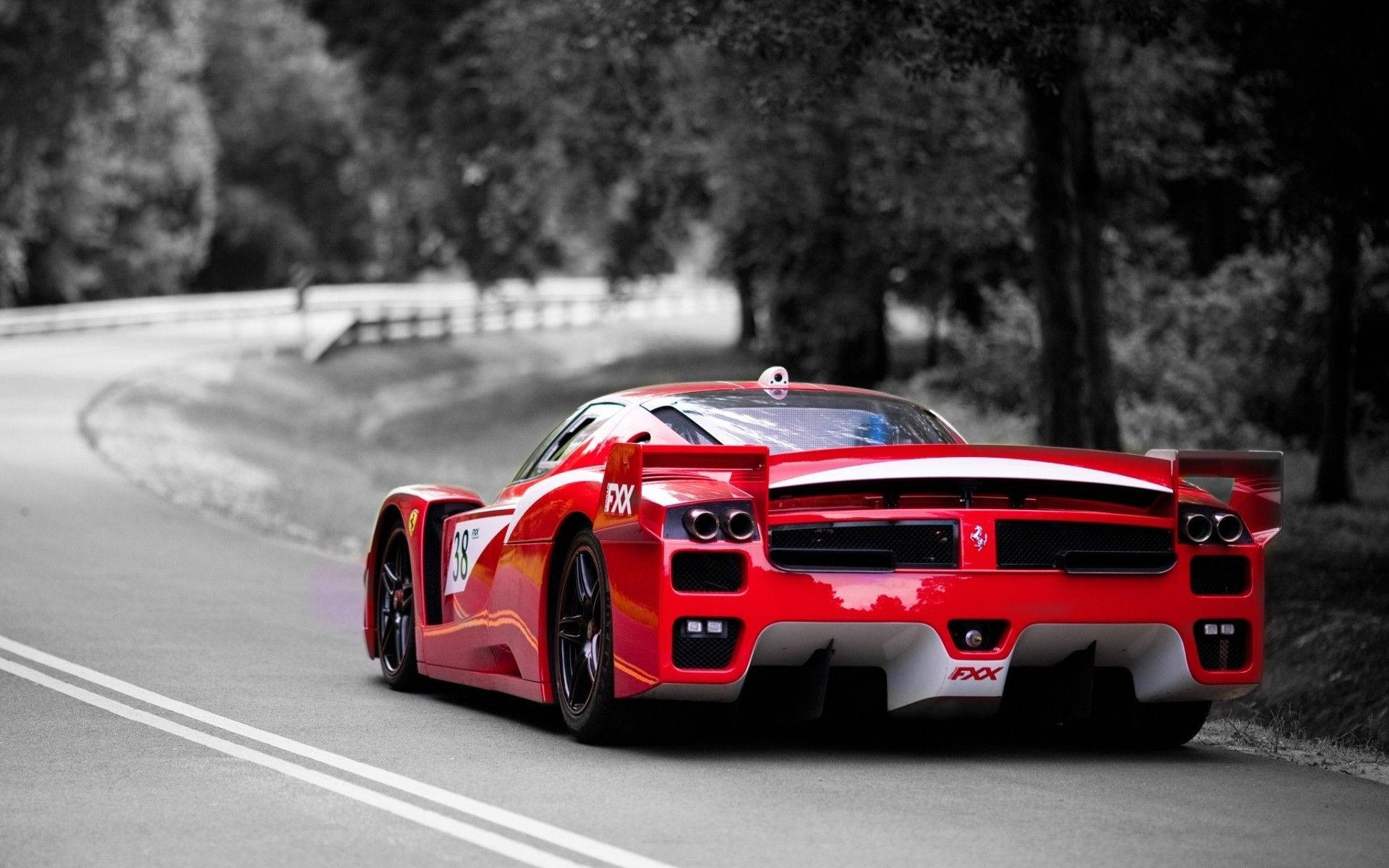 Rooi Swart Grys Sportmotor Muurpapier