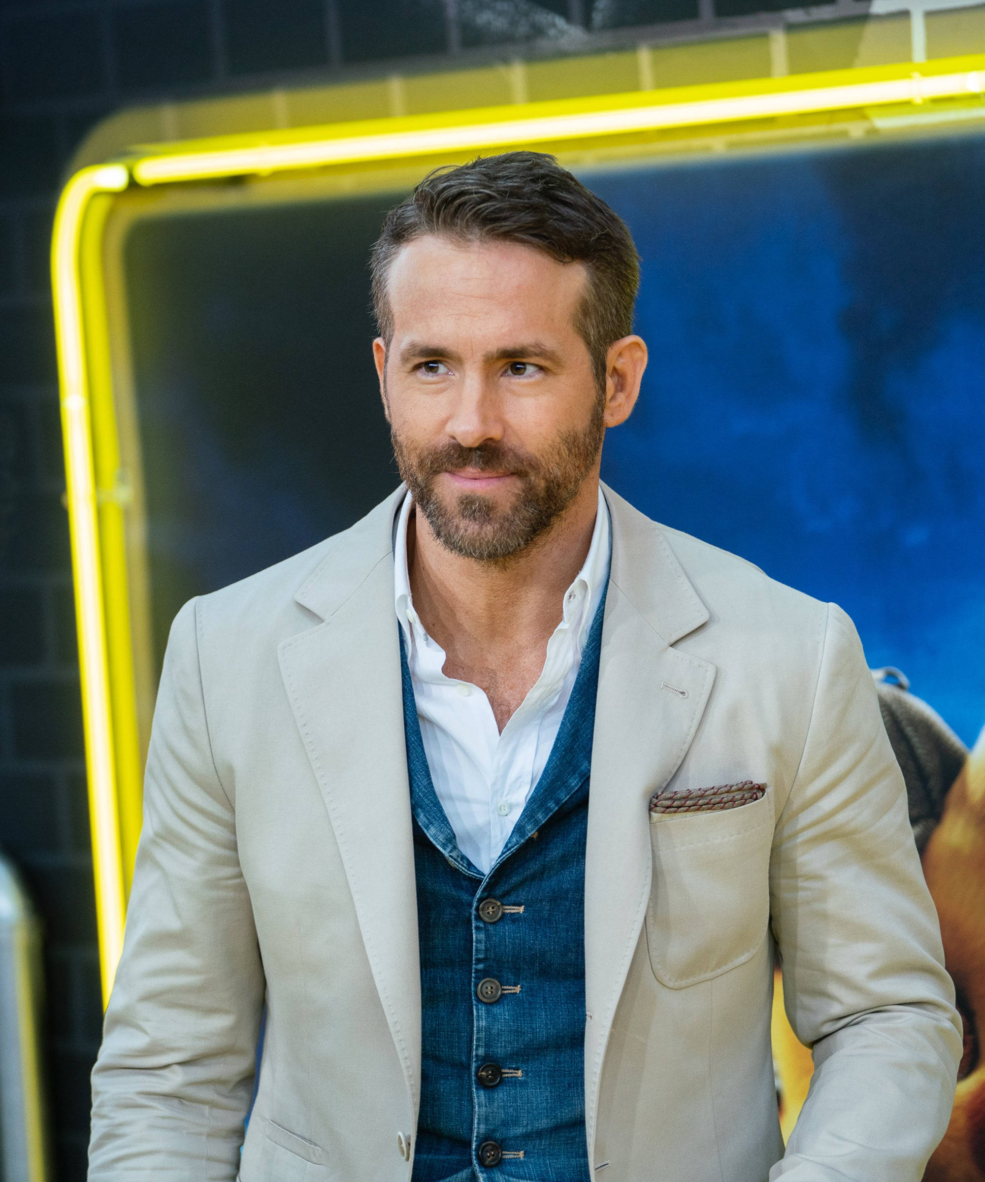 Ryan Reynolds Detective Pikachu Muurpapier